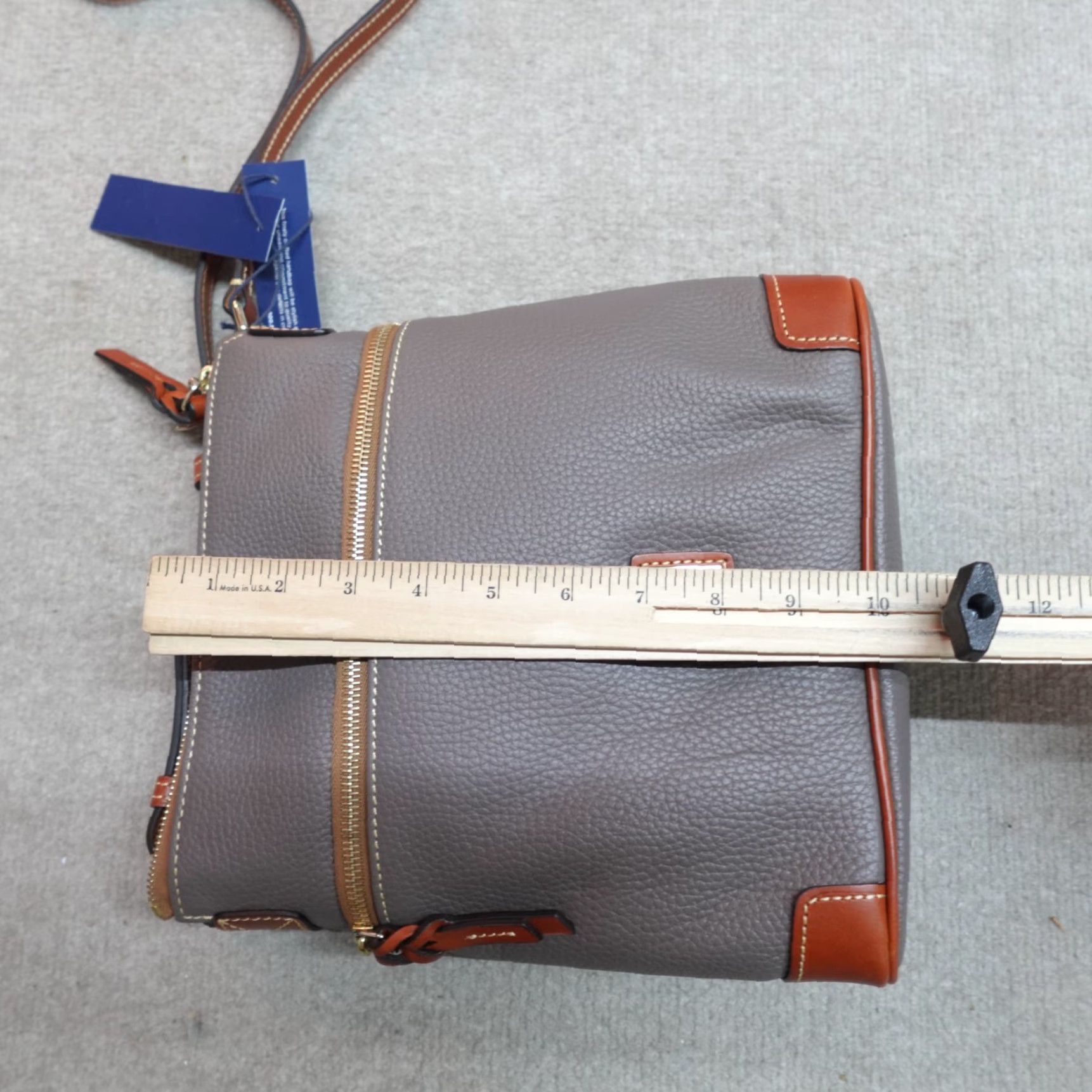Dooney & Bourke Dooney & Bourke Womens Bag Crossbody Gray Pebble Leather NEW Medium - Elephant Pattern Rectangle Zip Bag Ladies Size ONE SIZE - 5 Thumbnail
