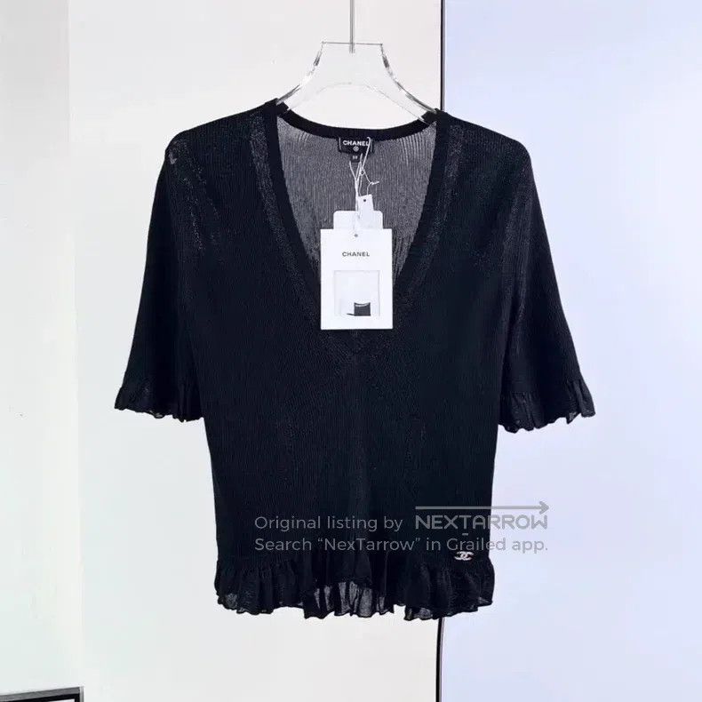 Chanel Chanel 23S black ruffled V-neck short sleeves Size XS / US 0-2 / IT 36-38 - 1 Thumbnail