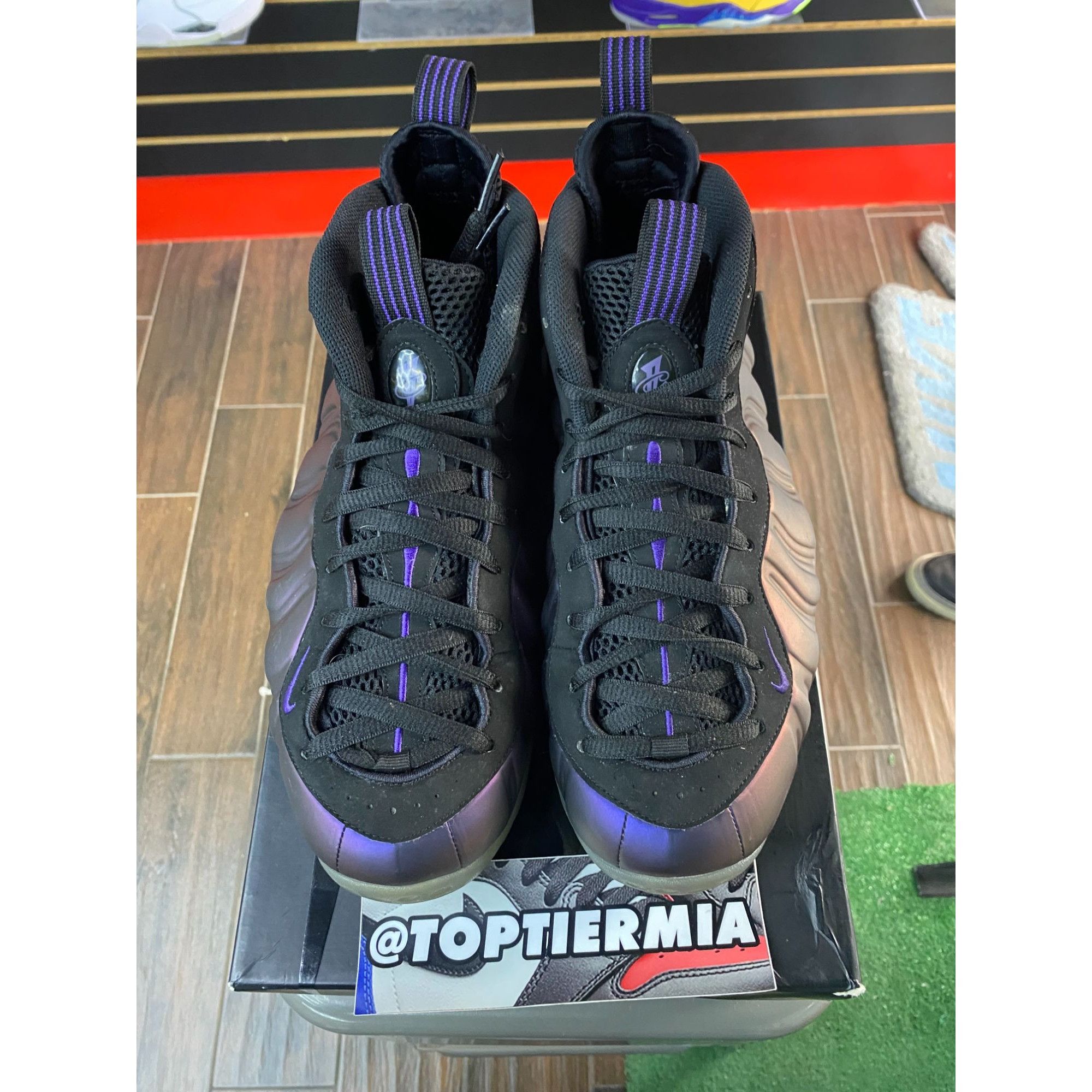 Nike FOAMPOSITE EGGPLANT 2017 SZ 10.5 Size US 10.5 / EU 43-44 - 2 Thumbnail