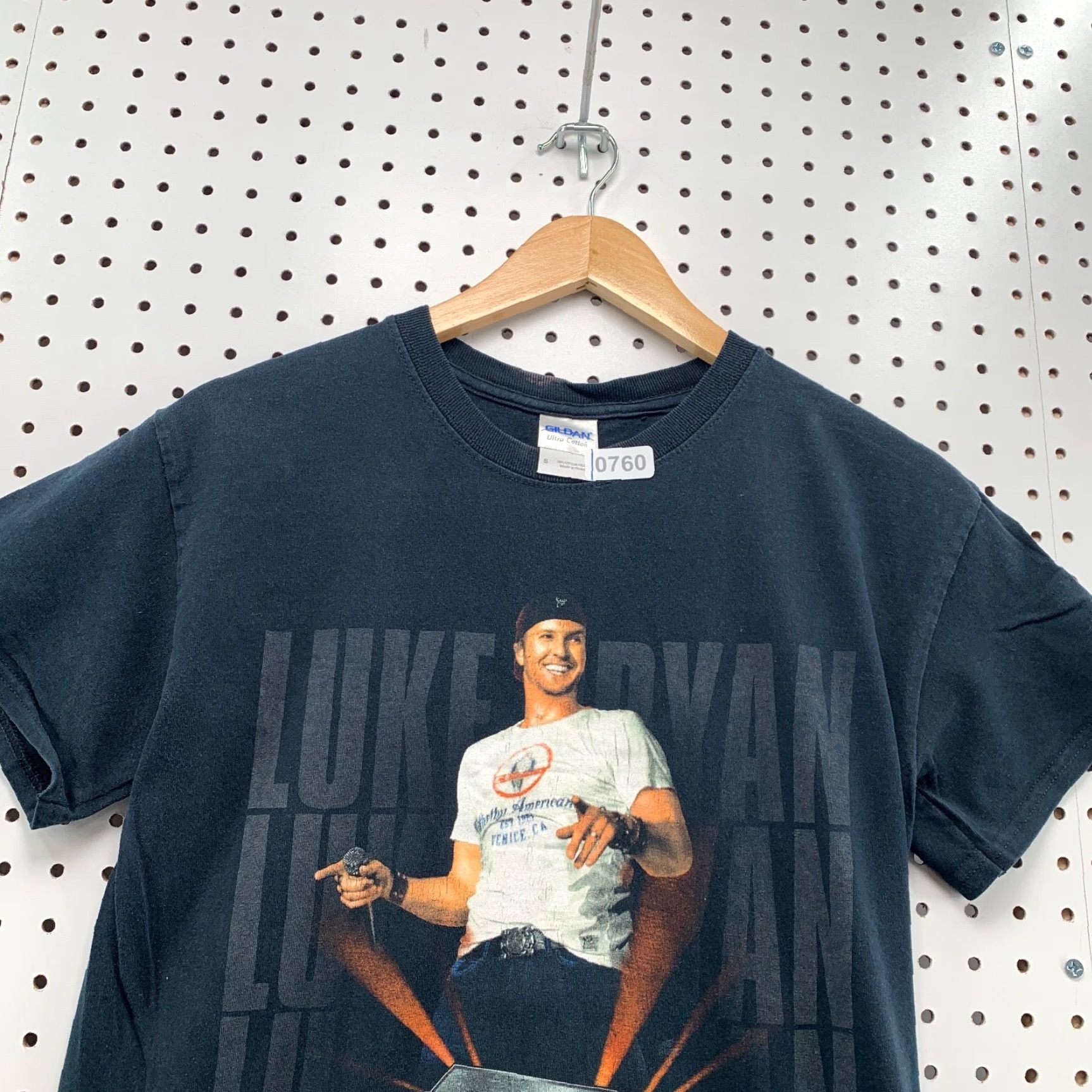 Vintage VINTAGE Luke Bryan Shirt Adult Small Black Music Tour Country Band 2010s Mens Size US S / EU 44-46 / 1 - 3 Thumbnail