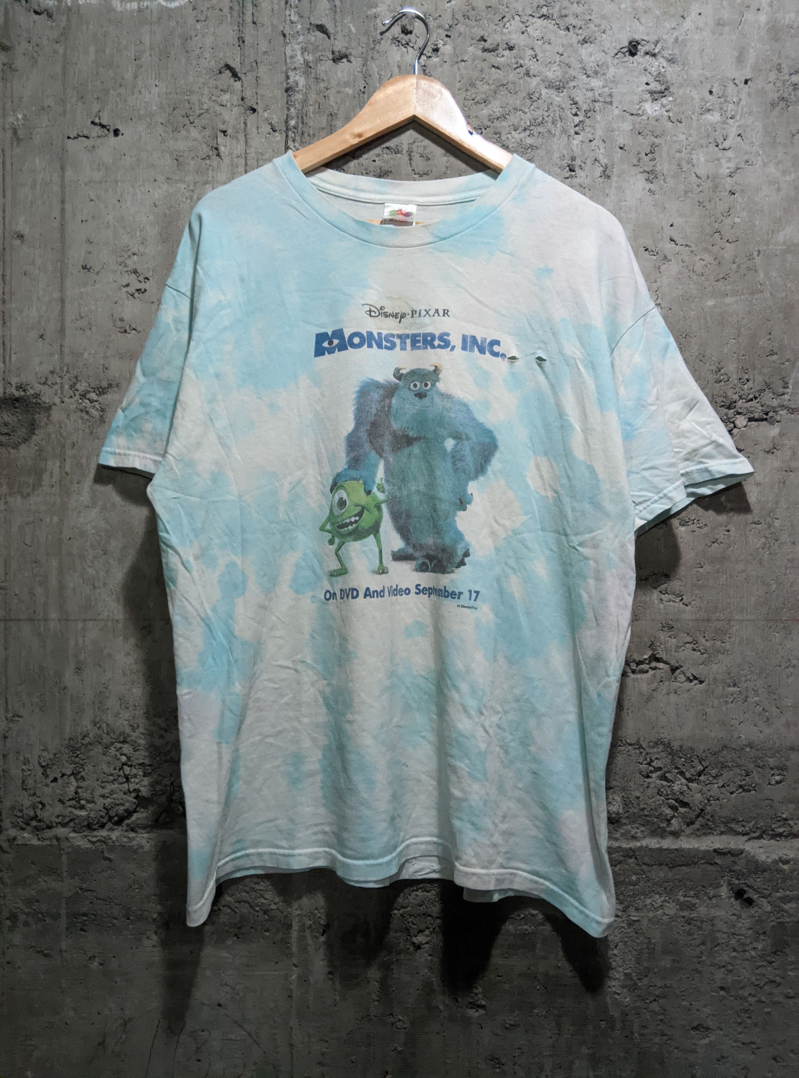 Vintage Vintage 2001 monsters inc Disney Pixar thrashed erd grunge Size US XL / EU 56 / 4 - 1 Thumbnail