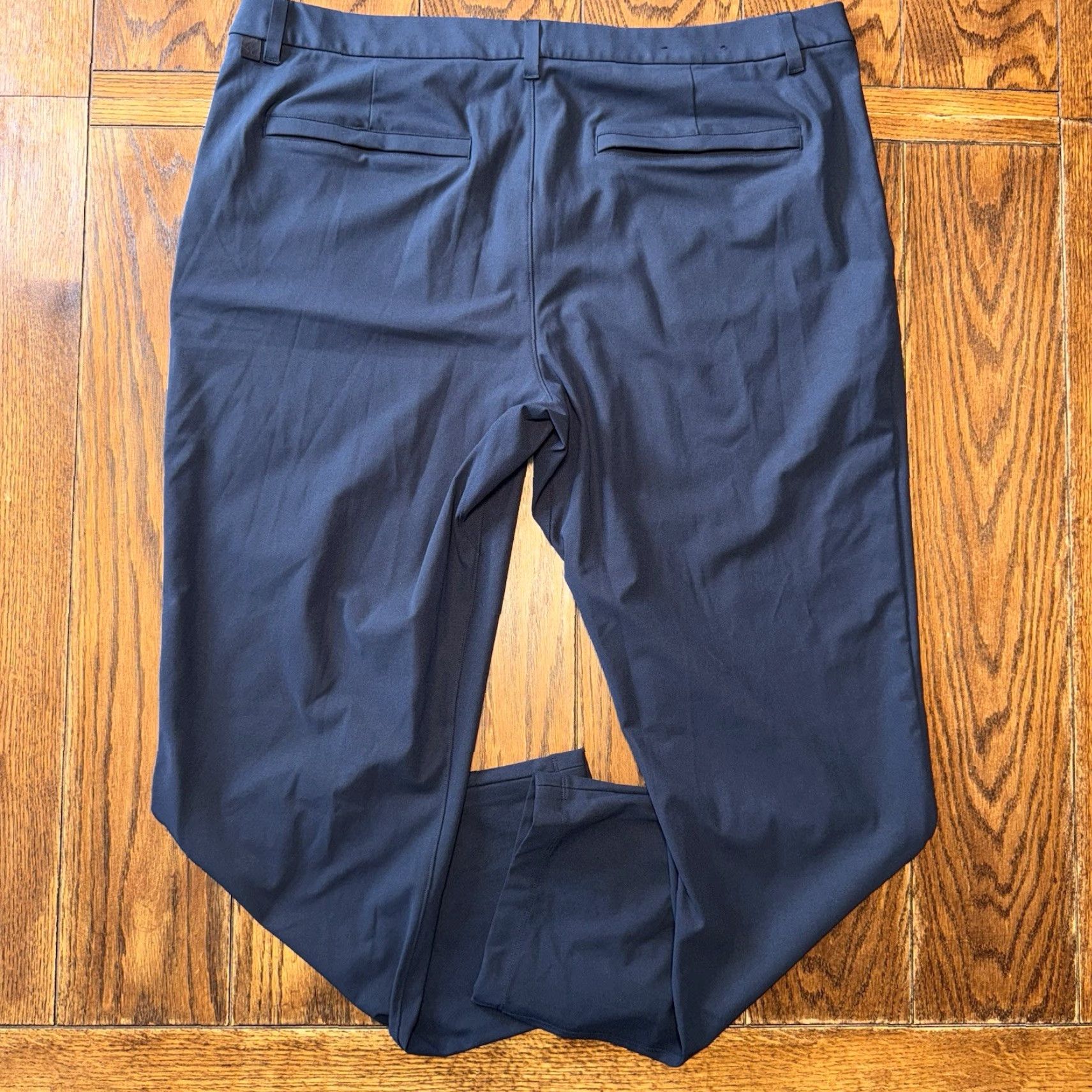 Lululemon Lululemon Men’s Navy Blue Pants Size 41x31 Stretch Zip Pocket Pants Regular 41in Waist Blue City Classic Golf Hiking Walking Men Size US 40 / EU 56 - 7 Thumbnail