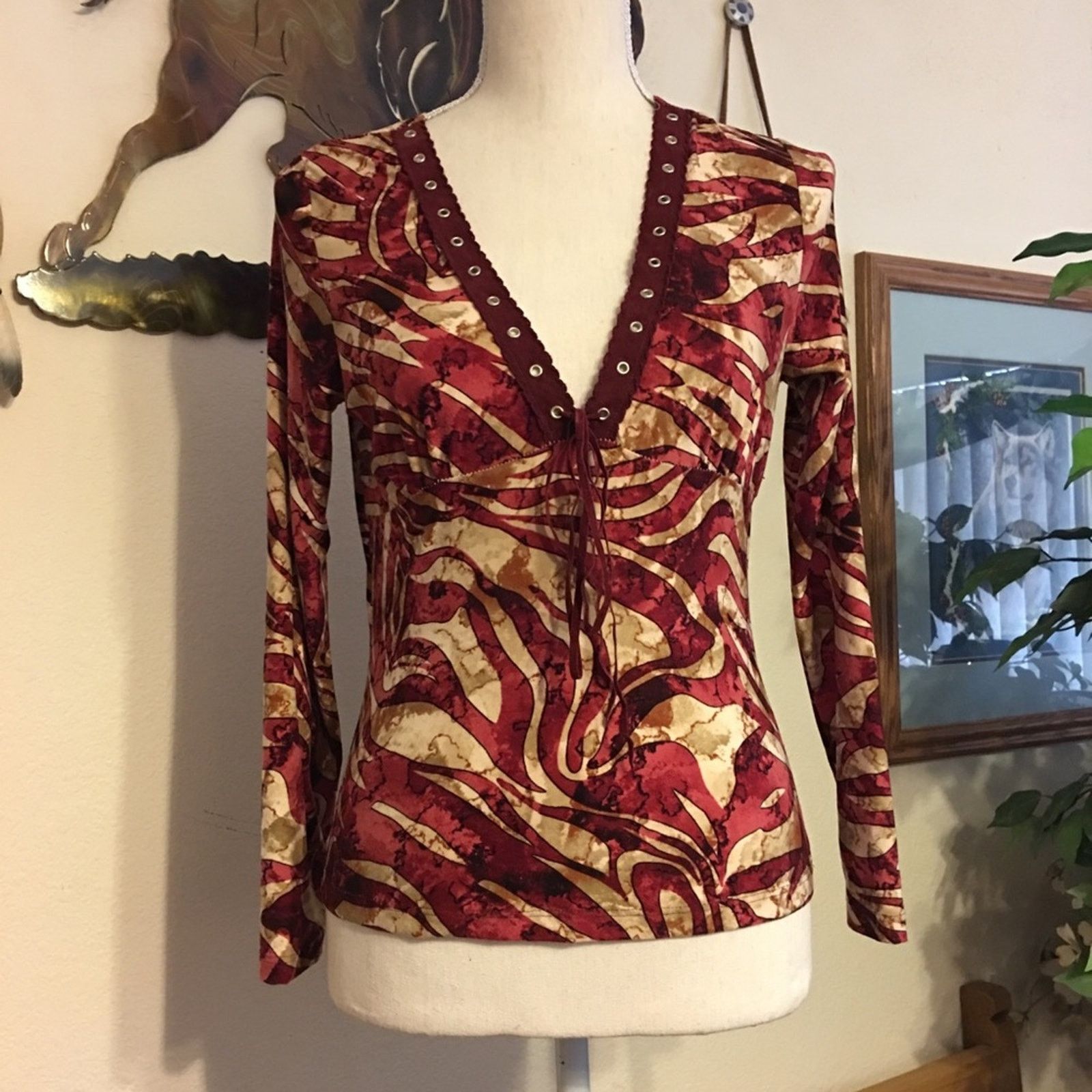 Other Styles wine animal print grommet velvet top M Size M / US 6-8 / IT 42-44 - 1 Thumbnail