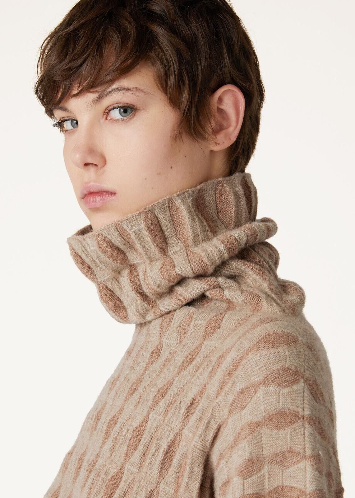 Loro Piana o1srvl11e0125 FAN9525 Ryoan-Ji Turtleneck Sweater Size L / US 10 / IT 46 - 4 Thumbnail