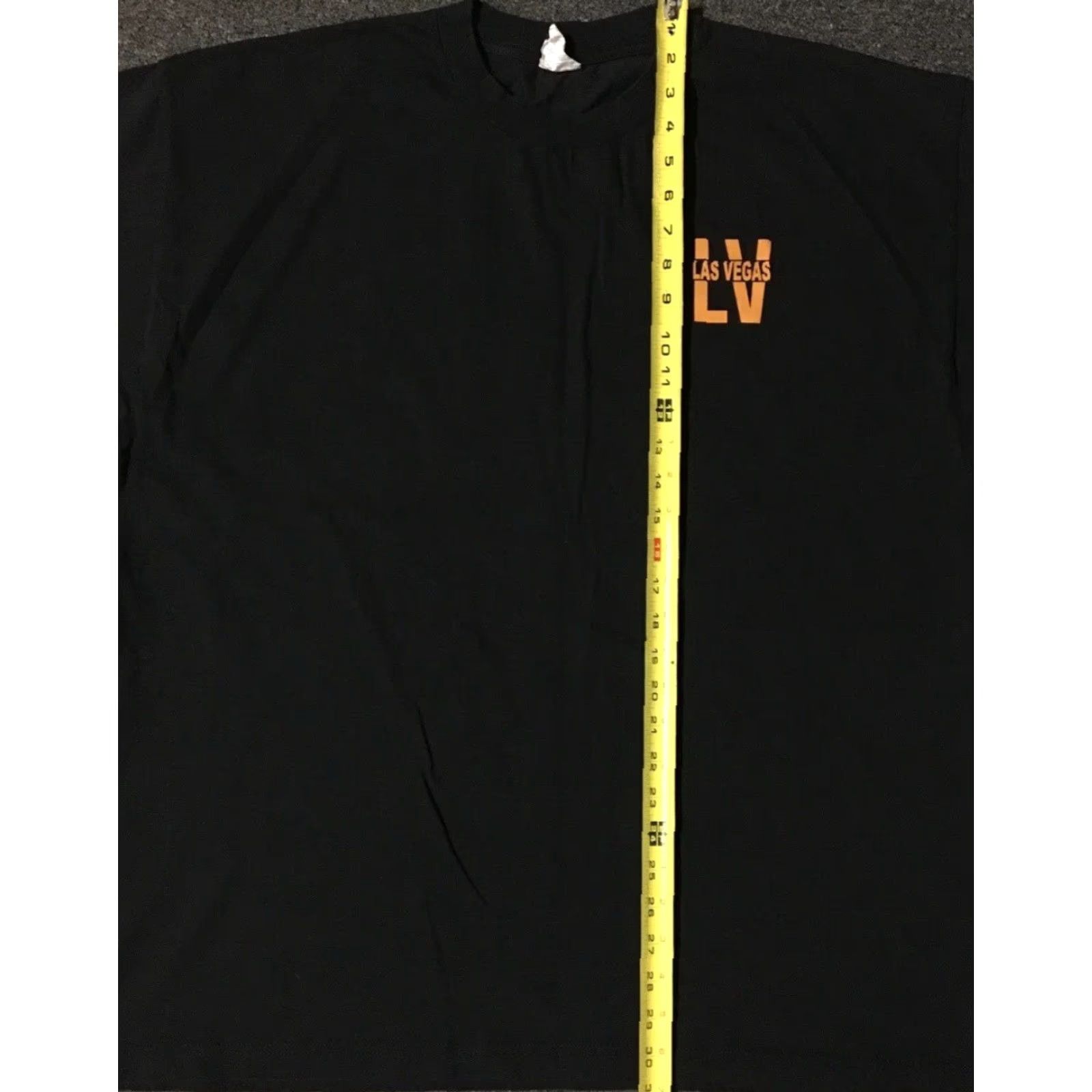 Vintage VINTAGE Police Officer Lie On Your Back Las Vegas Shirt 2XL Black Mens T-Shirt Funny Cop 90s Humor Bar Joke Sports USA Hip Hop Size US XXL / EU 58 / 5 - 7 Thumbnail