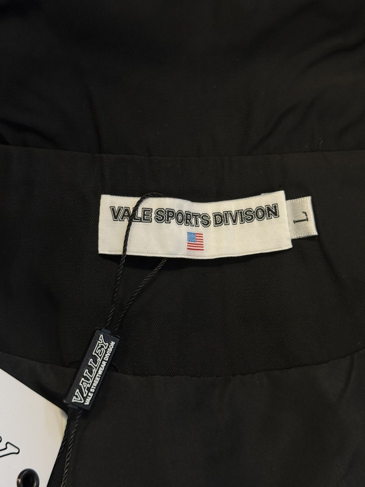 Vale Valley Track Jacket Size (L)Brand New Black Size US L / EU 52-54 / 3 - 7 Thumbnail