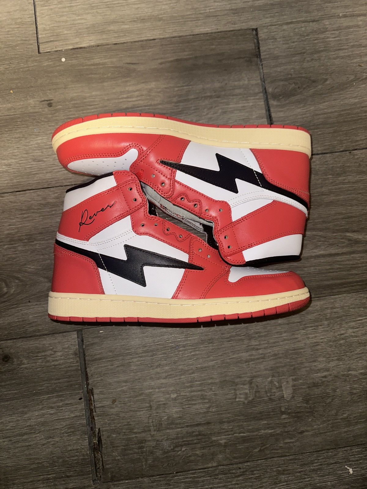 Air Jordan 1 Retro High Off-White Chicago