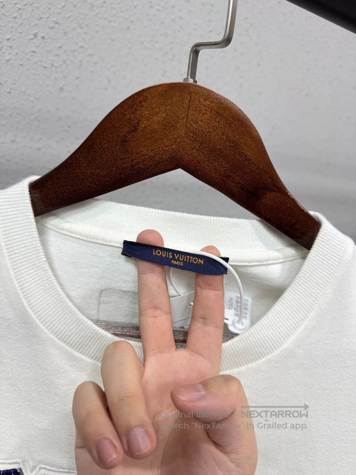 Louis Vuitton LV Snow Mountain Logo Short Sleeve. Size US L / EU 52-54 / 3 - 3 Thumbnail