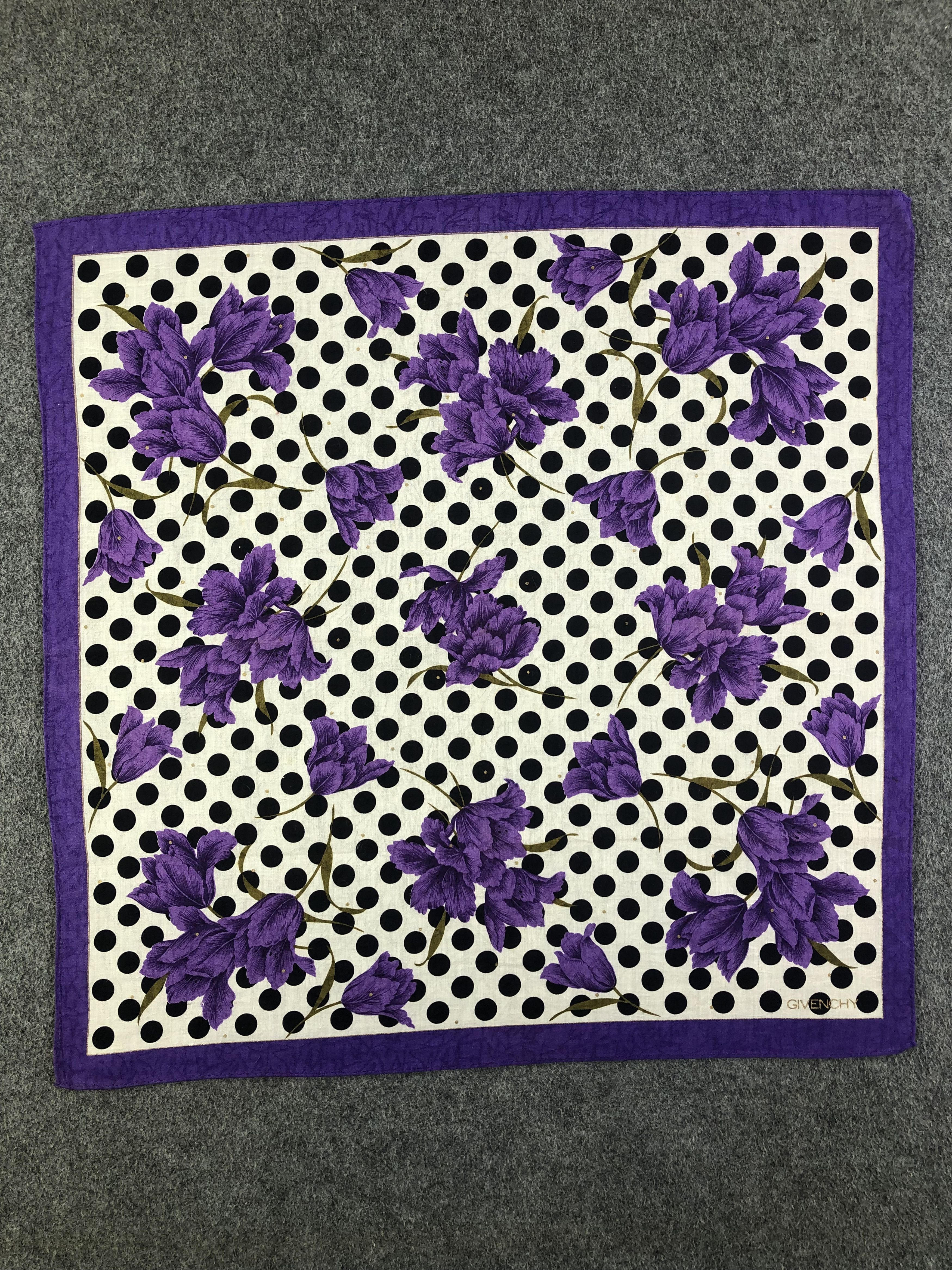 Vintage Givenchy Handkerchief / Bandana / Neckerchief A1510 Size ONE SIZE - 3 Thumbnail