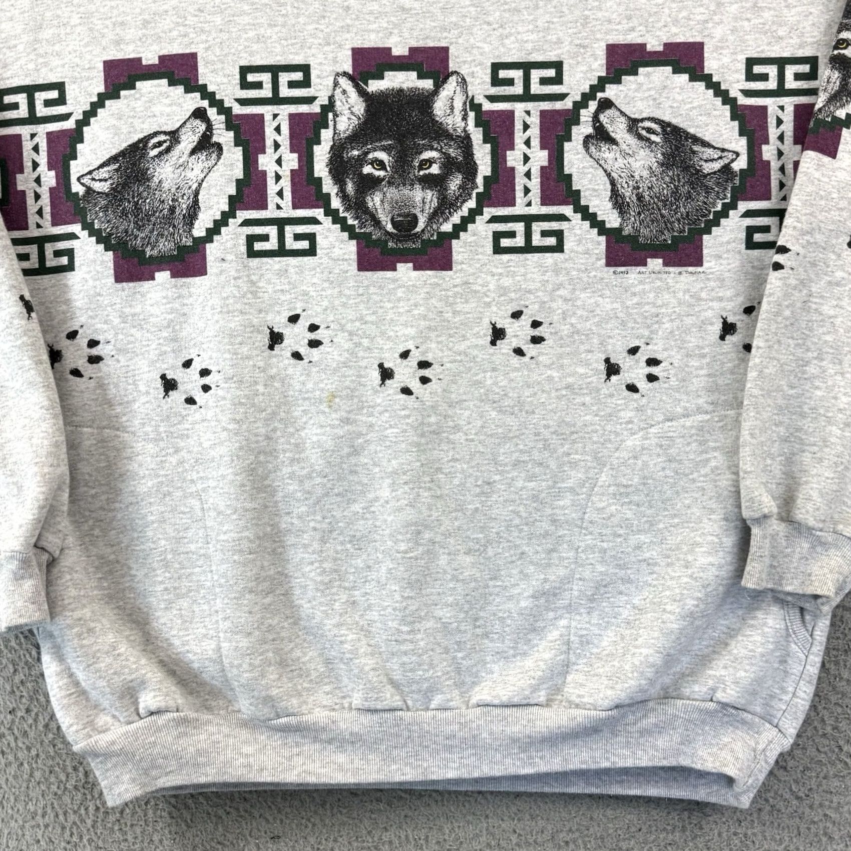 Vintage VINTAGE Art Unlimited Sweatshirt Men’s 2XL Gray Aztec Wolves 90s Long Sleeve USA Size US XXL / EU 58 / 5 - 2 Thumbnail