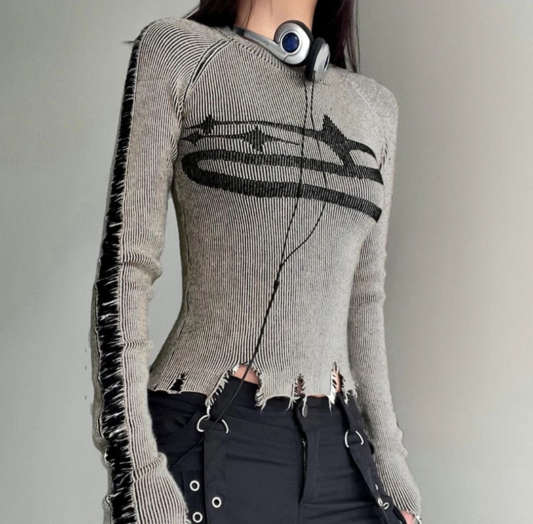 Japanese Brand × Vintage Vintage Ripped Stitched Sweater Pullover Harajuku Size M / US 6-8 / IT 42-44 - 4 Thumbnail