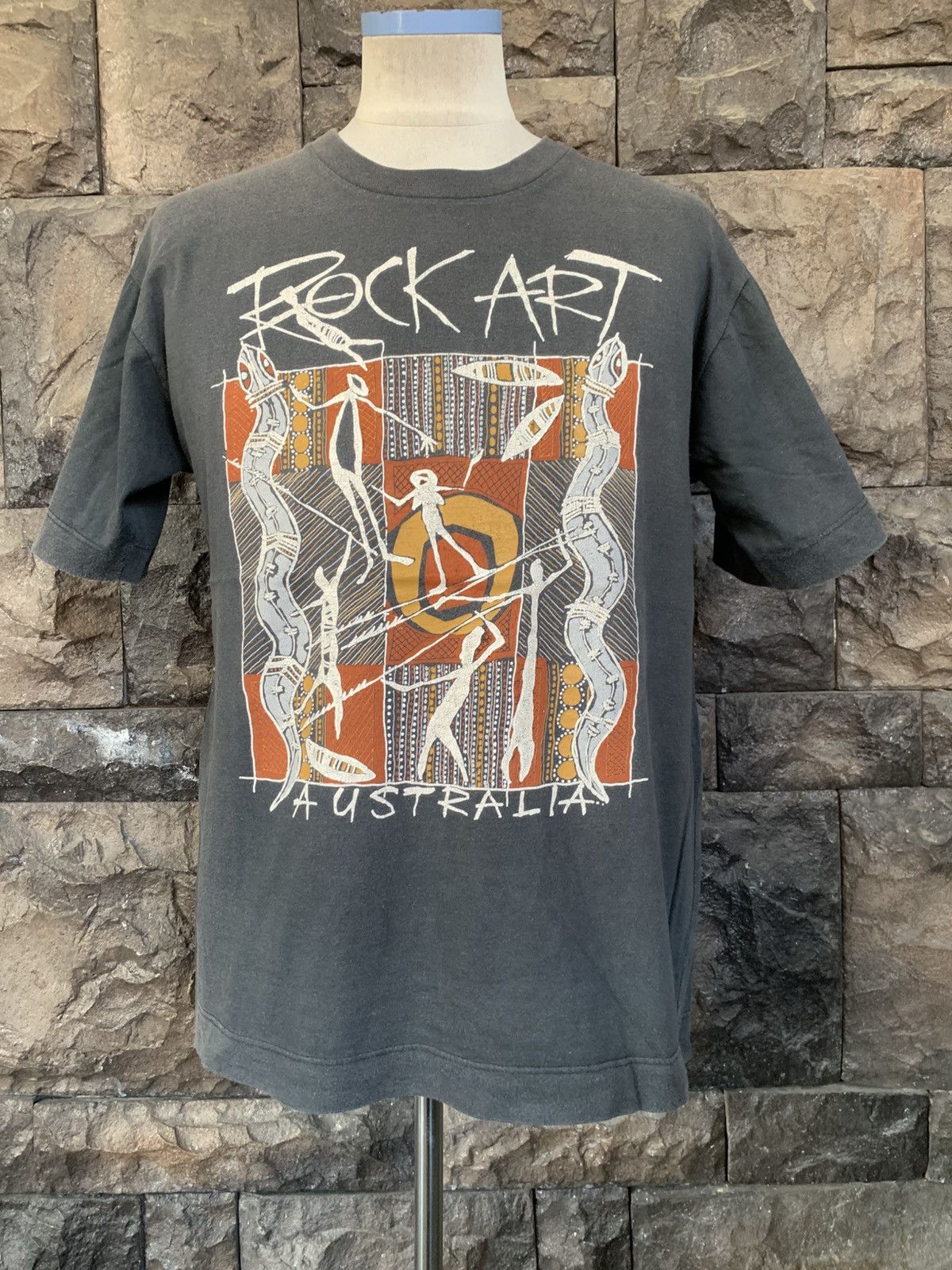 Arts & Science Vintage 90s Rock Art Australia T shirt Size US M / EU 48-50 / 2 - 1 Thumbnail