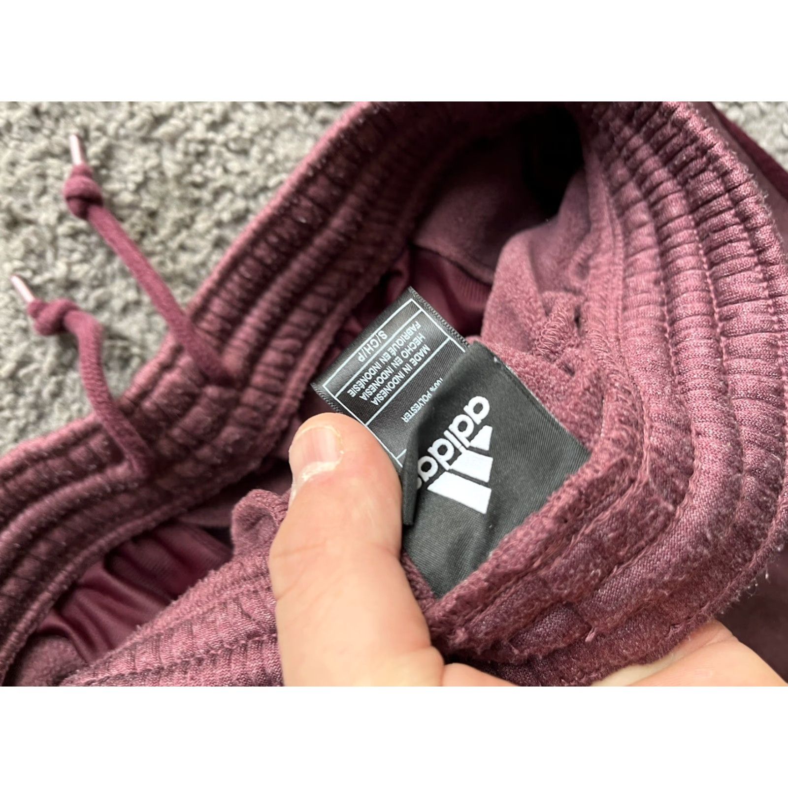 Adidas Adidas Sweatpants Athletic Men Small Red Polyester Pants Striped Burgundy Stripe Inseam 25 in Size US 29 - 7 Thumbnail