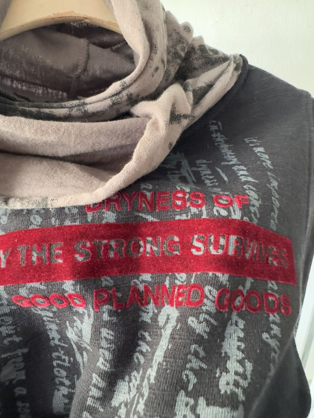 If Six Was Nine 00s in the attic velvet poem cowl neck distressed sweater Size US S / EU 44-46 / 1 - 20 Thumbnail