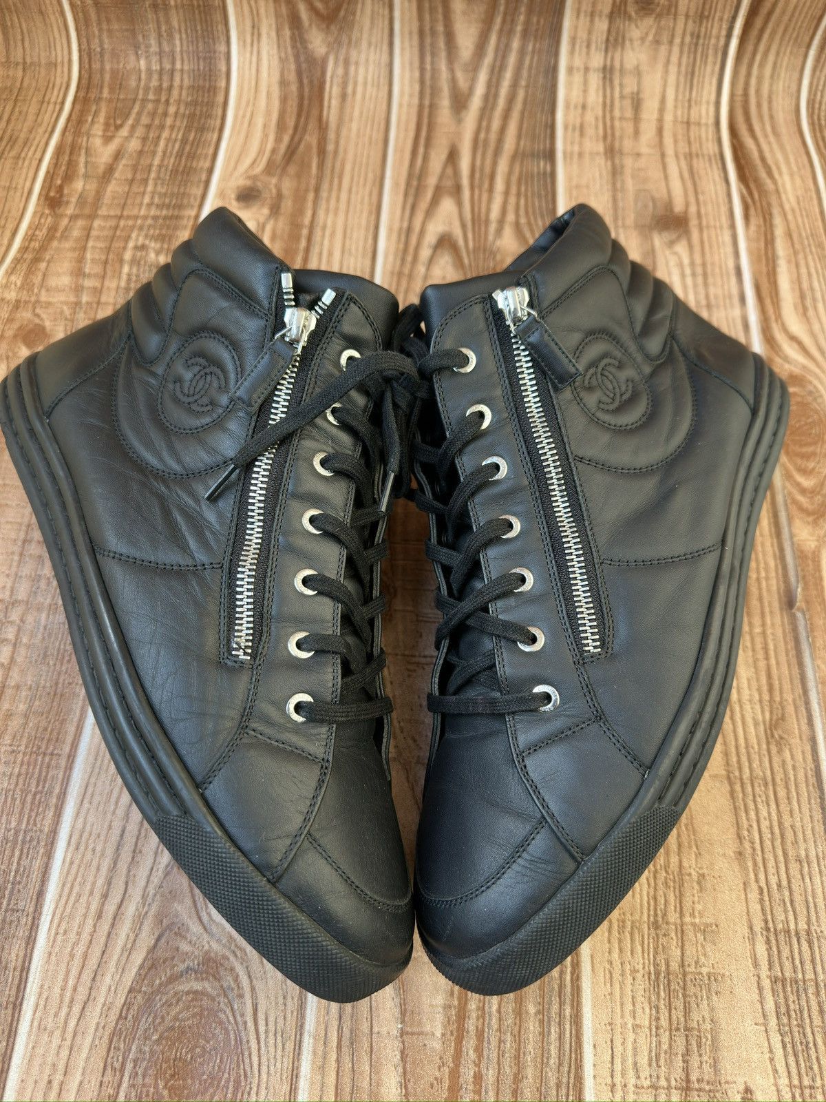 Chanel Chanel CC Vintage Leather Hightop Sneakers Size US 11 / EU 44 - 5 Thumbnail