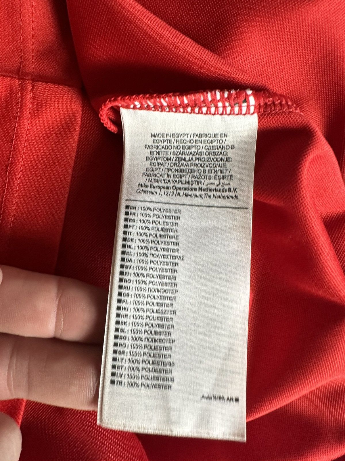 Nike × Vintage Vintage Nike Gibraltar soccer jersey red size L Size US L / EU 52-54 / 3 - 7 Thumbnail