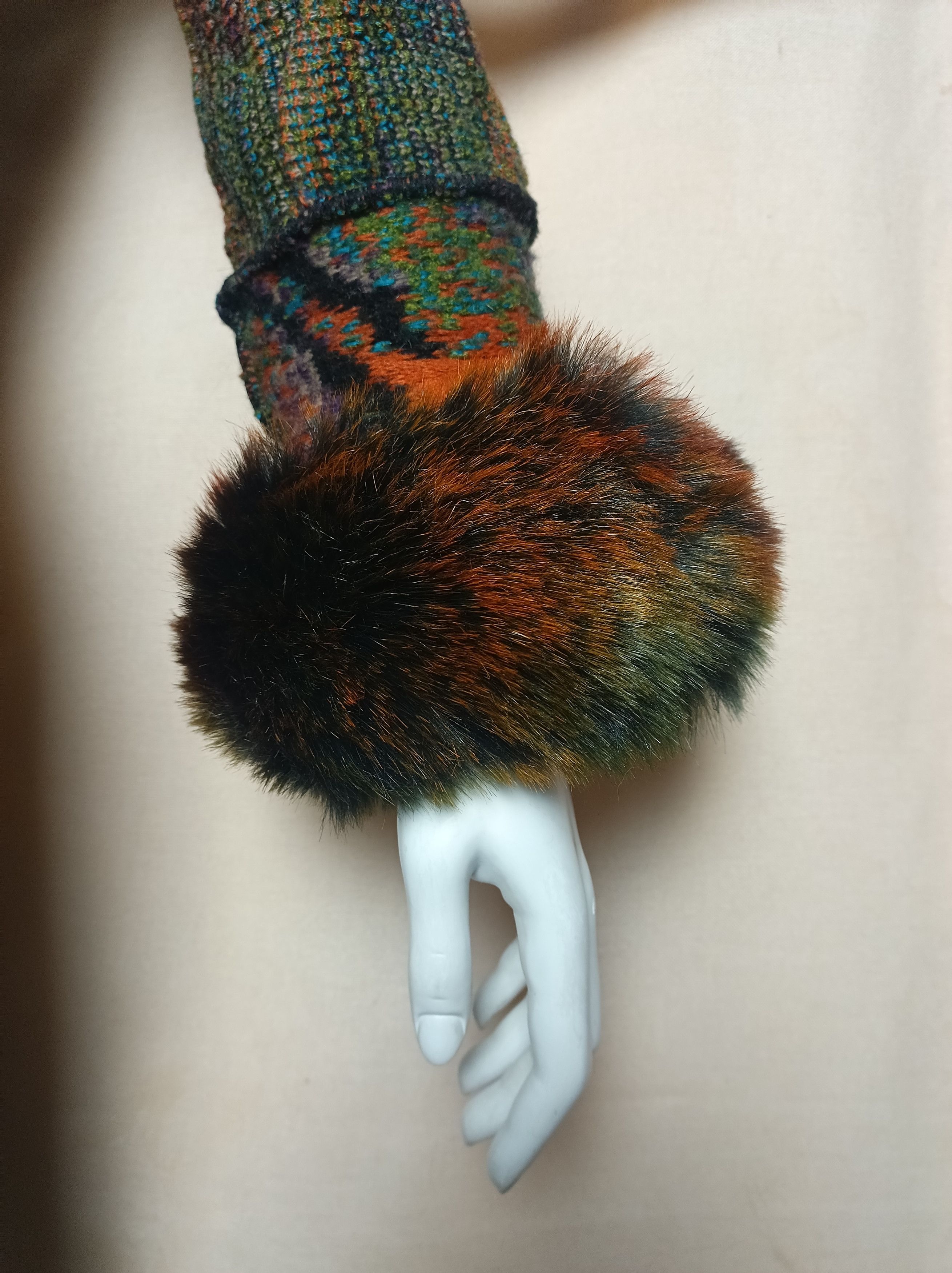 Roberto Cavalli Roberto Cavalli Rare Vintage Knit Coat Cardigan Fox Fur Sz S Size S / US 4 / IT 40 - 15 Thumbnail