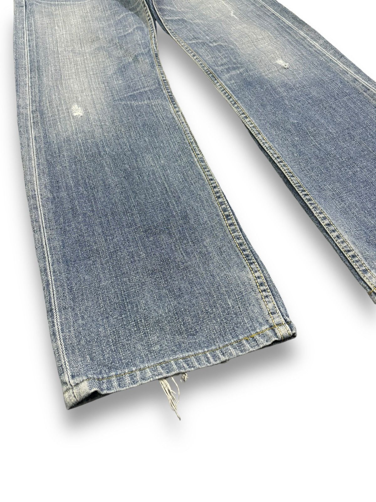 Levi's Vintage 2000s Levis Blue Washed Loose Fit Distressed Jeans Size US 29 - 9 Thumbnail