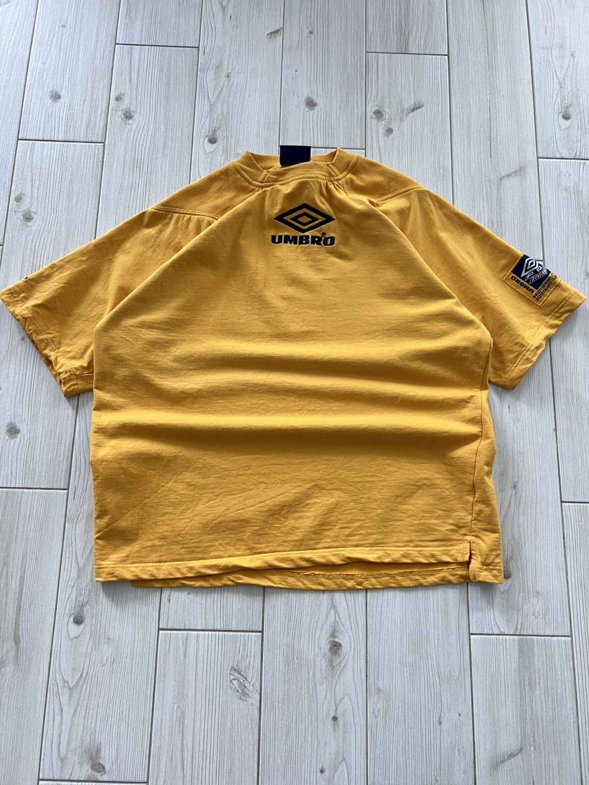 Umbro Vintage Umbro Boxy Fit Sports Tee Yellow Size US XXL / EU 58 / 5 - 1 Thumbnail