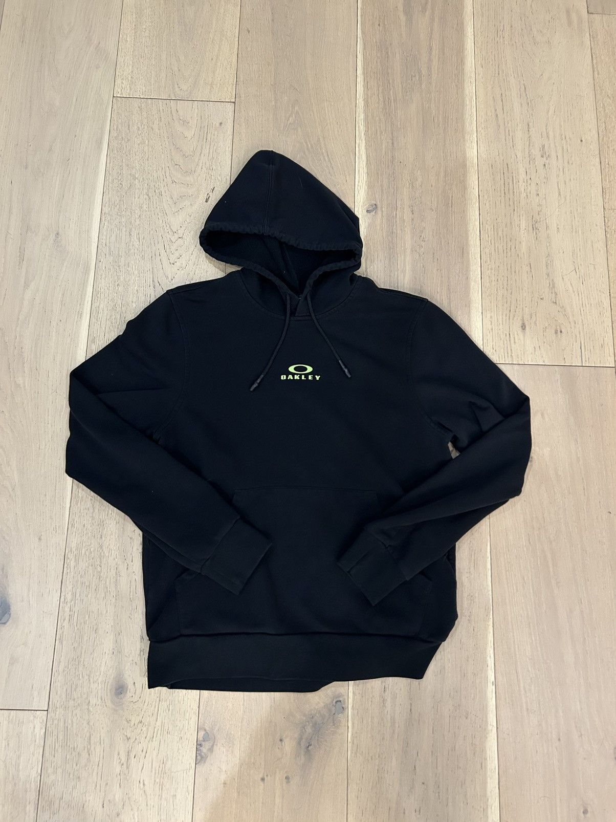Oakley Oakley Mens Black and Neon Green Hoodie Size US M / EU 48-50 / 2 - 1 Thumbnail