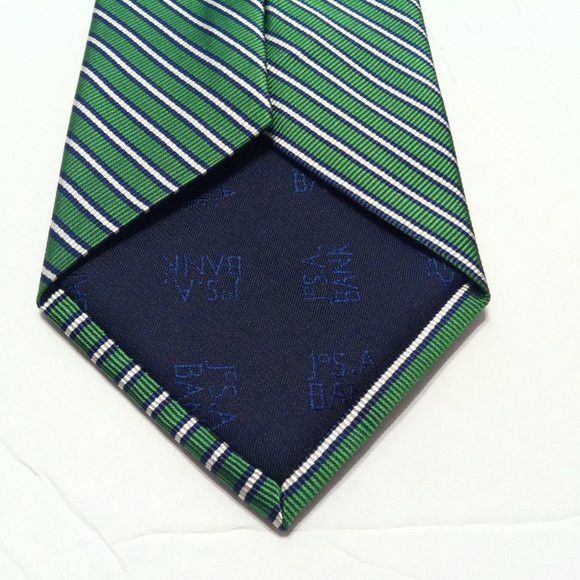 Jos. A. Bank JOS.A.BANK MEN'S NEW GREEN 100%SILK TIE WIDTH: 3 3/8" Size ONE SIZE - 6 Thumbnail