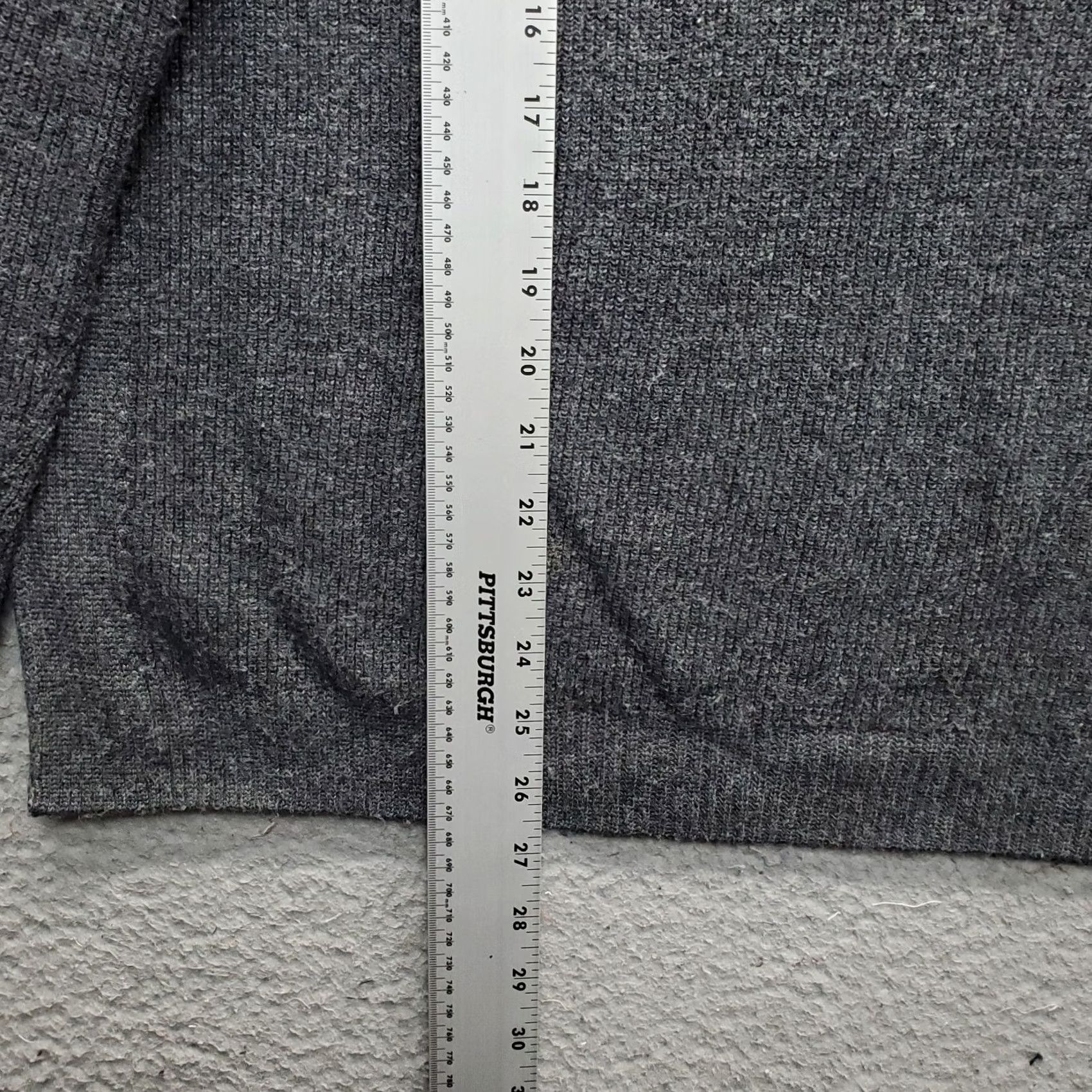 Lucky Brand Lucky Brand Colorado Cross Stitch Henley Sweater Mens Size L Heather Gray Crew Neck Size US L / EU 52-54 / 3 - 3 Thumbnail