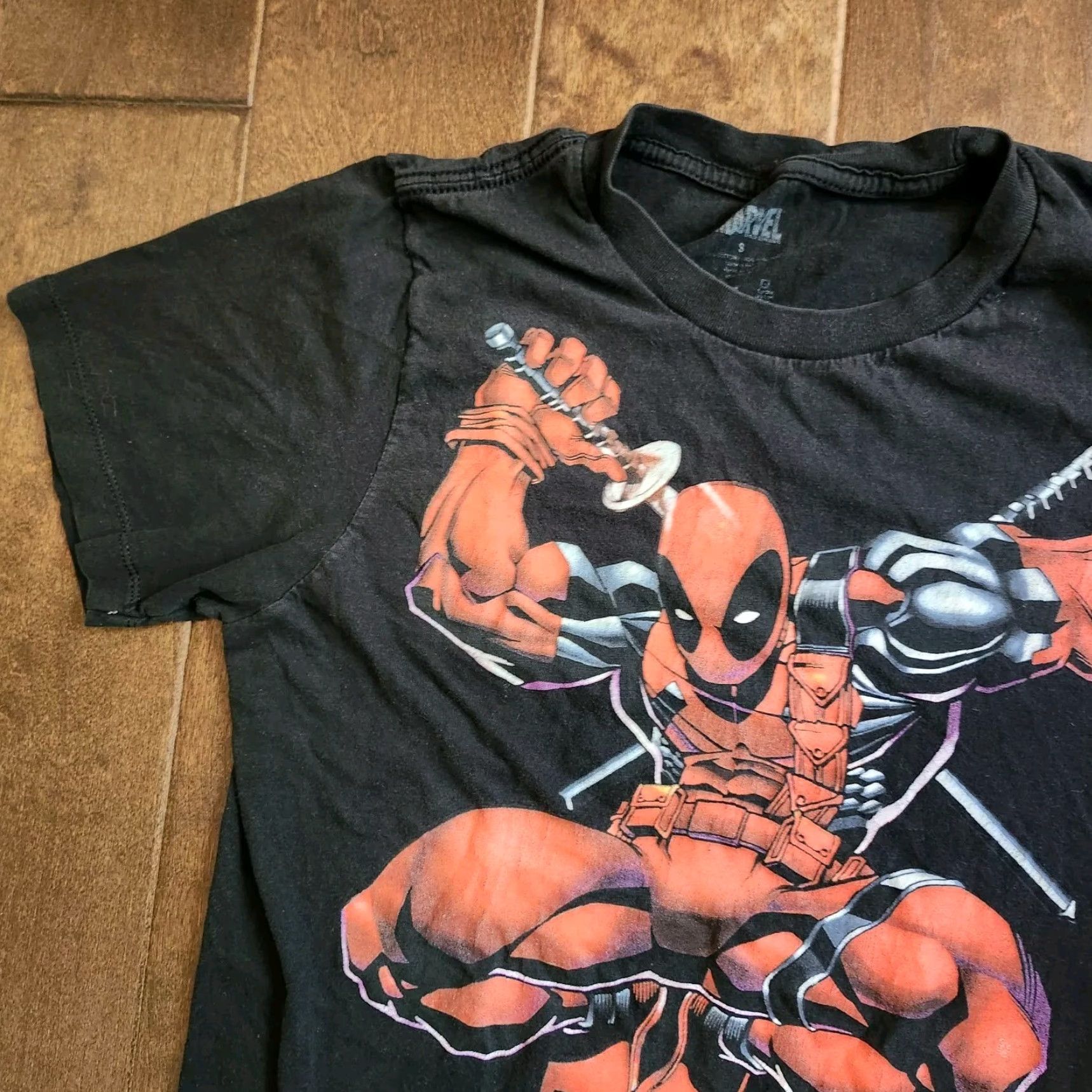 Mad Engine VINTAGE Mad Engine Marvel Deadpool Shirt Mens Small Black Cotton Graphic X-Men Tee Short Sleeve Crew Neck Size US S / EU 44-46 / 1 - 3 Thumbnail