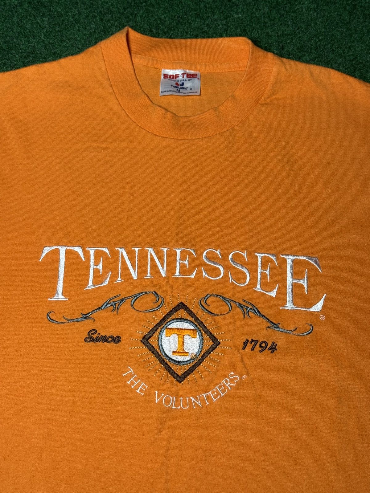Vintage Vintage 90s Tennessee Volunteers Orange Collegiate T Shirt Size US M / EU 48-50 / 2 - 2 Thumbnail