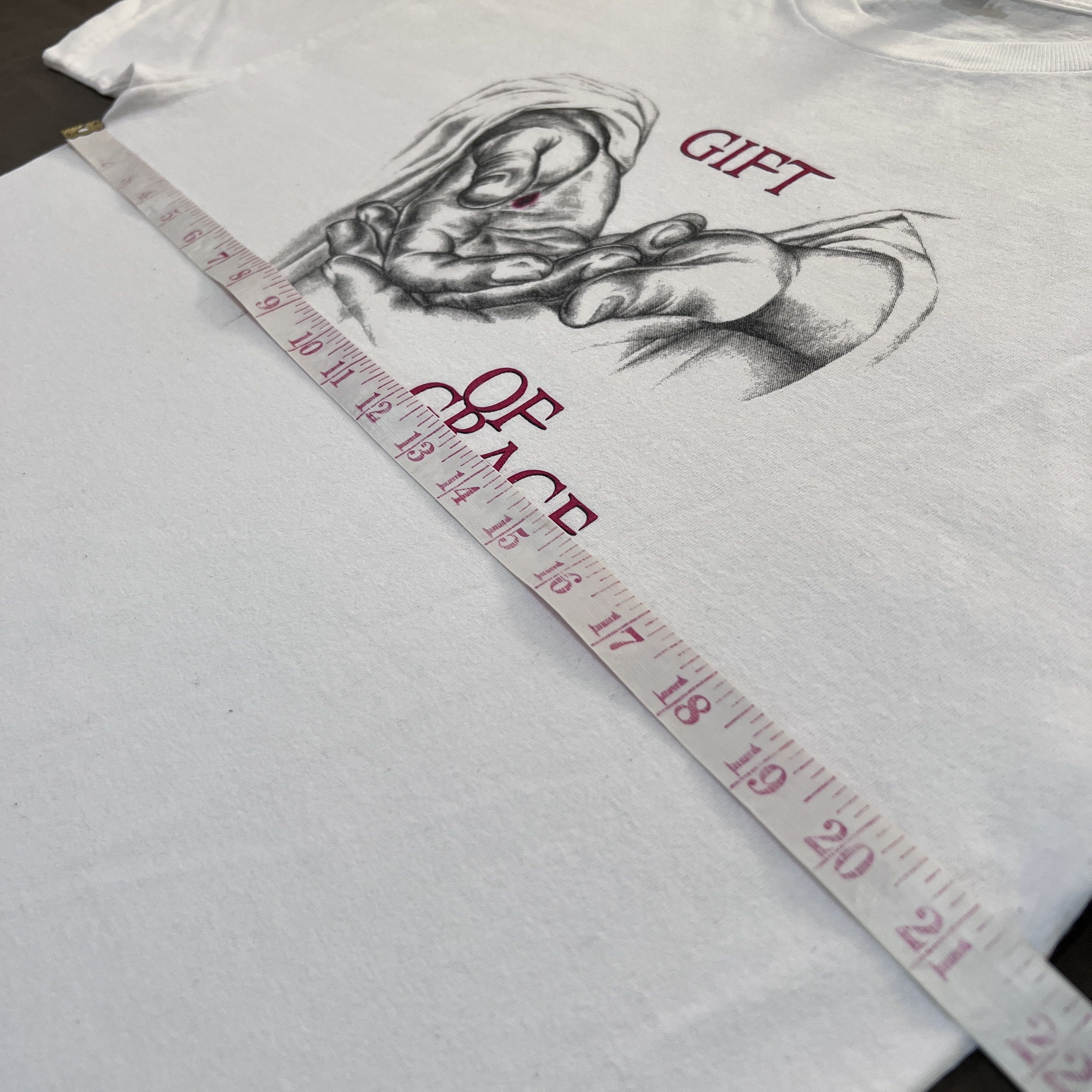 Vintage Vintage Y2K Gift of grace God Jesus Bible Holy Tee Size US L / EU 52-54 / 3 - 4 Thumbnail