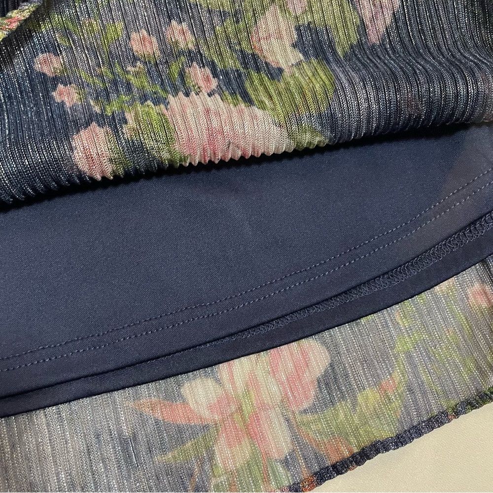 Adrianna Papell NWT New $99 Adrianna Papell Crinkle Floral Flutter Sleeve T Size M / US 6-8 / IT 42-44 - 6 Thumbnail