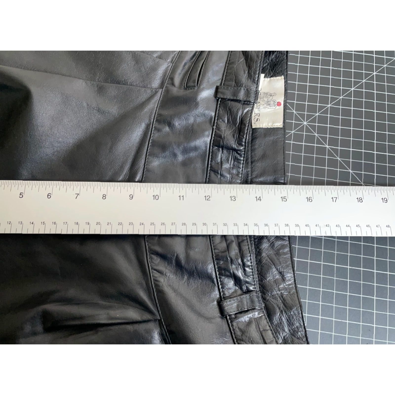 Vintage VINTAGE 4 Openers Leather Motorcycle Pants Mens 33 x 31 Black Lined Tapered 90s Decade 34 Tag Mens Size US 33 - 7 Thumbnail
