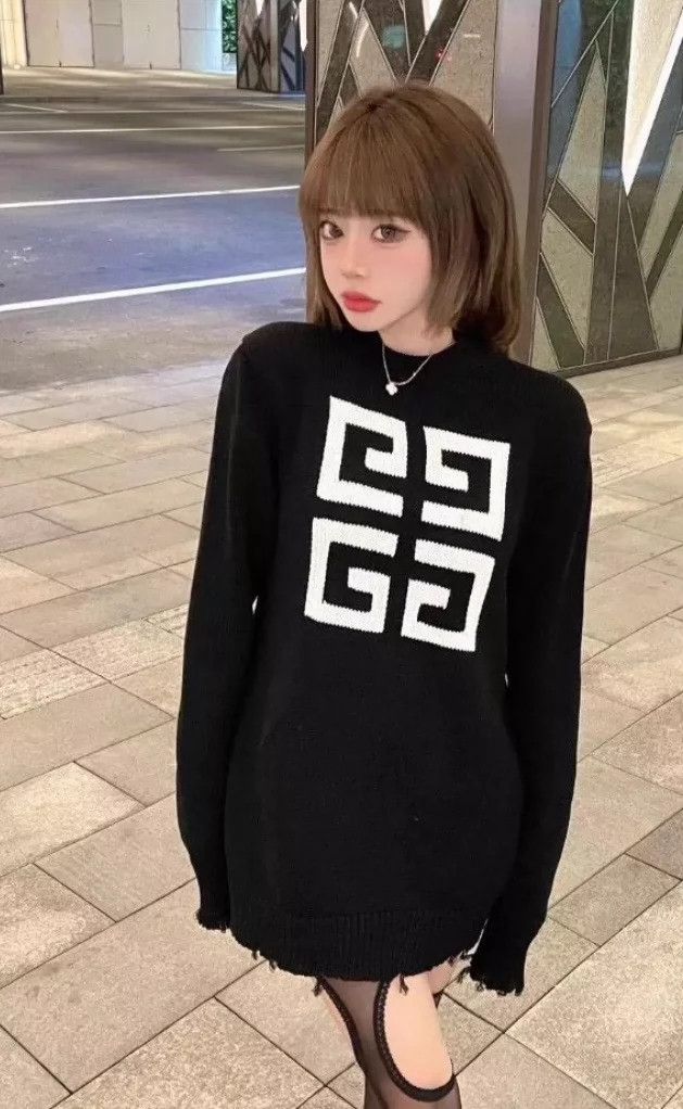 Givenchy Givenchy Black Destroyed Big Logo Knitwear Sweater Size US XL / EU 56 / 4 - 4 Thumbnail