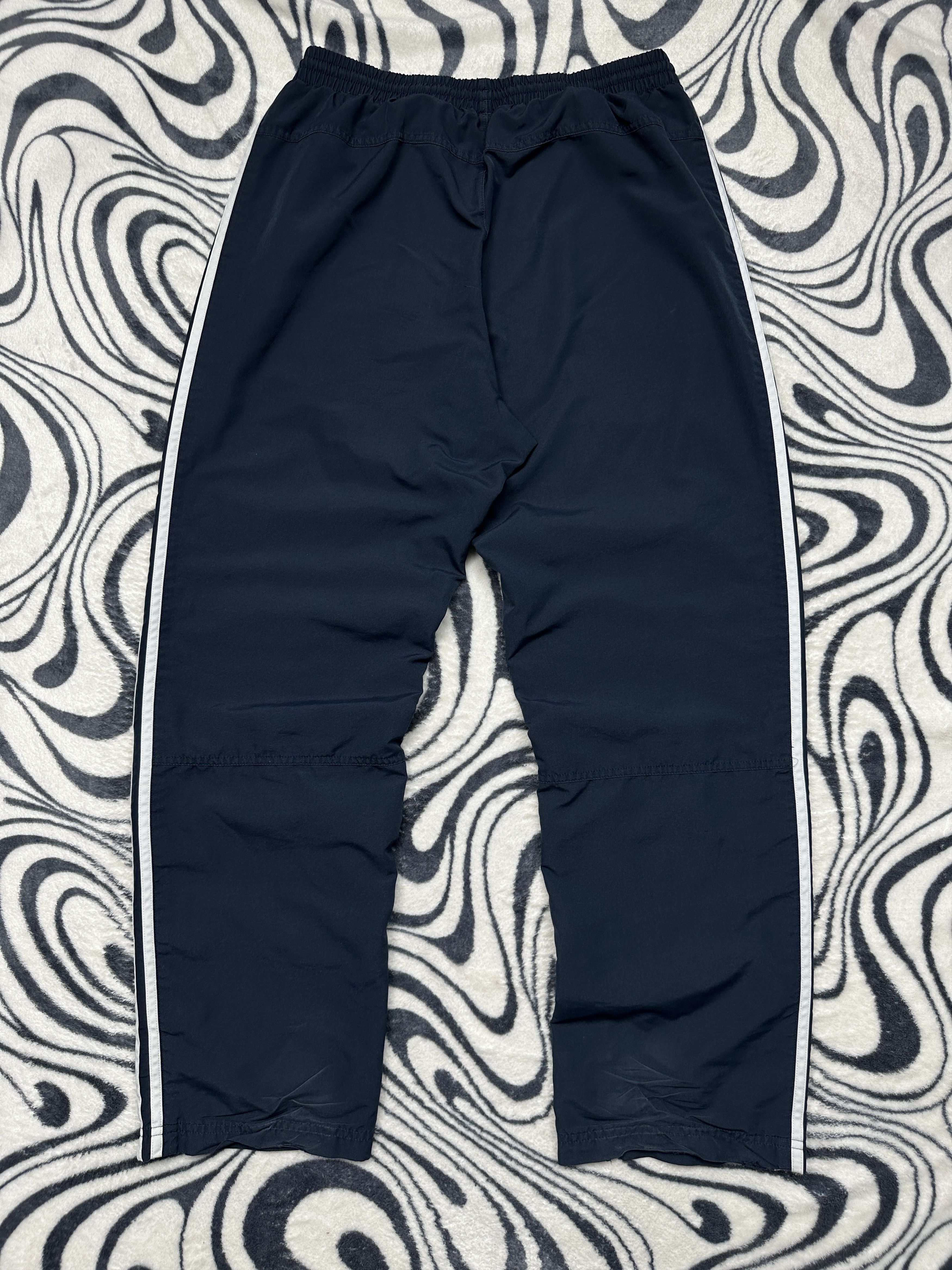 Adidas Adidas Vintage Parachute Nylon Pants Y2K Size US 32 / EU 48 - 8 Thumbnail