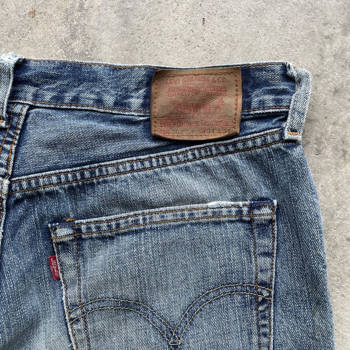 Jean × Levi's W33💥 Vintage Levi’s 502 Distressed Jeans Faded Denim Pants Size US 33 - 11 Thumbnail