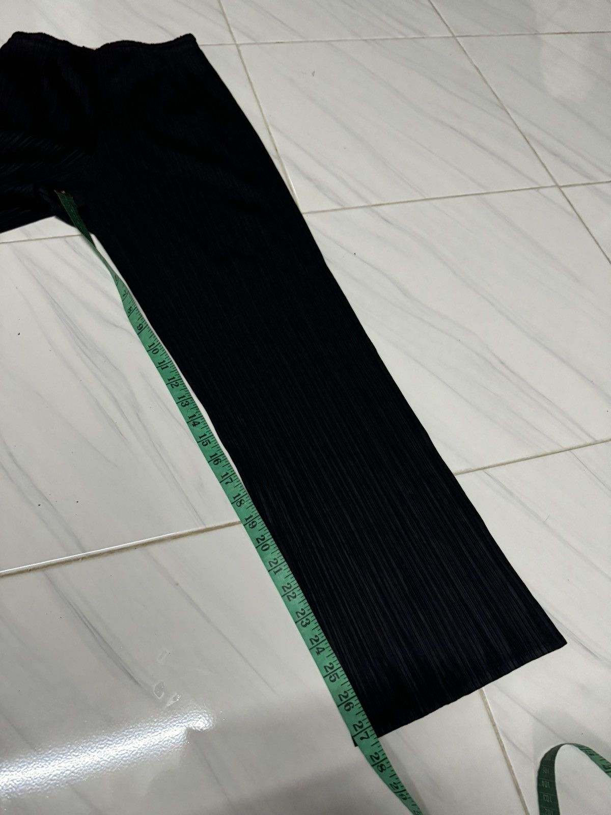 Designer × Pleats Please Issey Miyake Pleats please issey miyake pants Size 28" / US 6 / IT 42 - 12 Thumbnail
