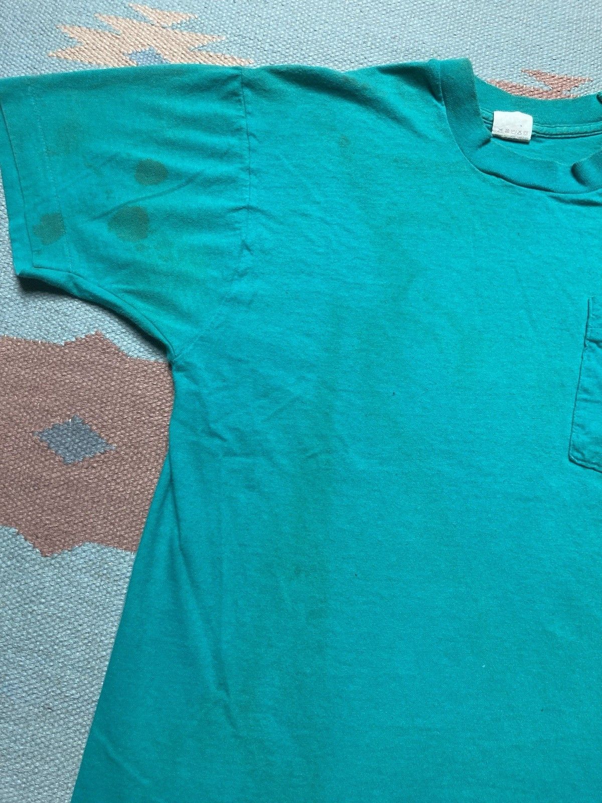 Fruit Of The Loom × Vintage Vtg 80s pocket t shirt fruit of the loom blank soft cotton L Size US L / EU 52-54 / 3 - 5 Thumbnail