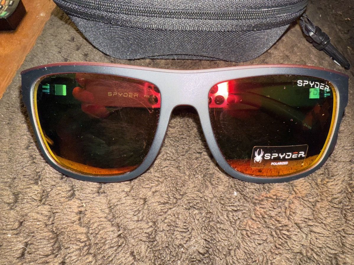 Spyder Spyder “Black Diamond” Polarized red mirror tint NEW! sp6014 Size 46 - 1 Thumbnail