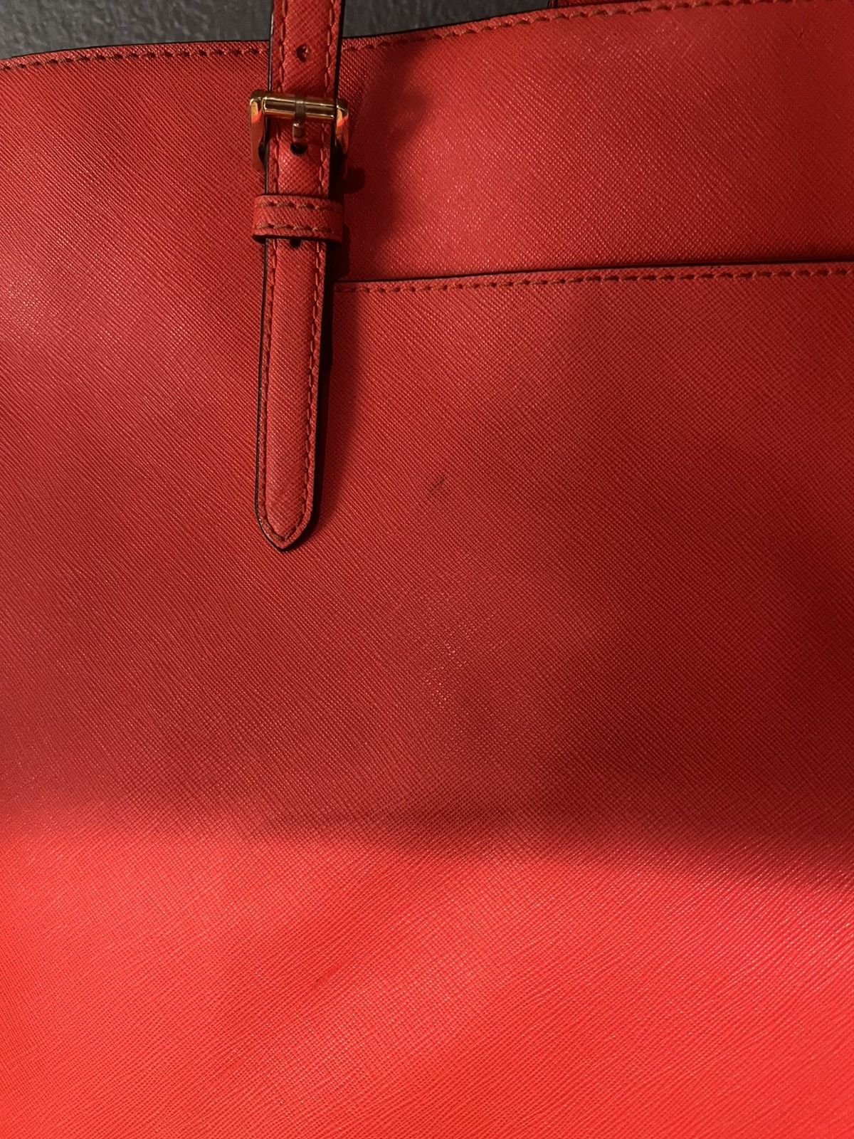 Michael Kors Michael Kors Saffiano Leather Bag Size ONE SIZE - 5 Thumbnail
