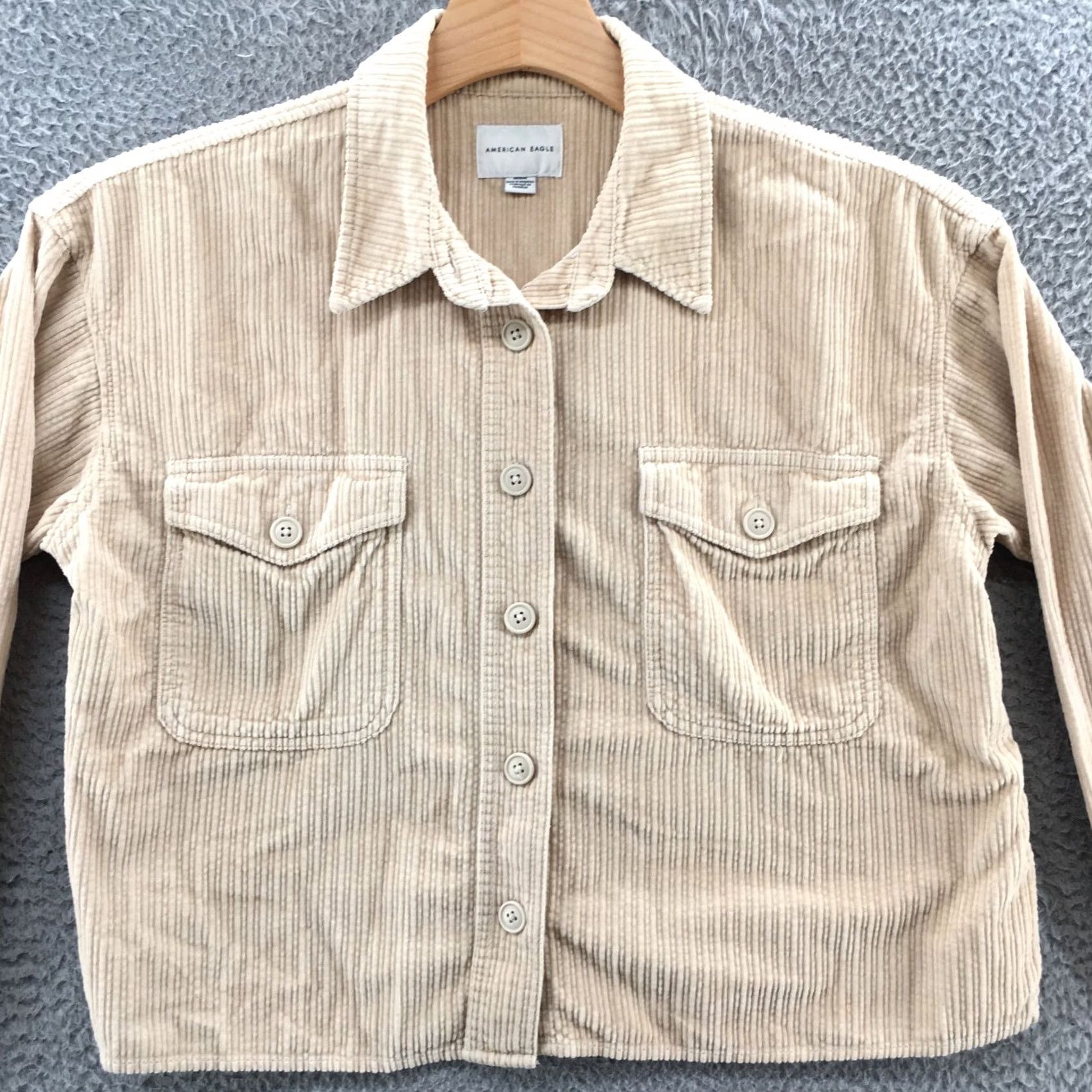 American Eagle Outfitters American Eagle Outfitters Cropped Corduroy Jacket Womens M Beige Collared Button Front Size M / US 6-8 / IT 42-44 - 2 Thumbnail