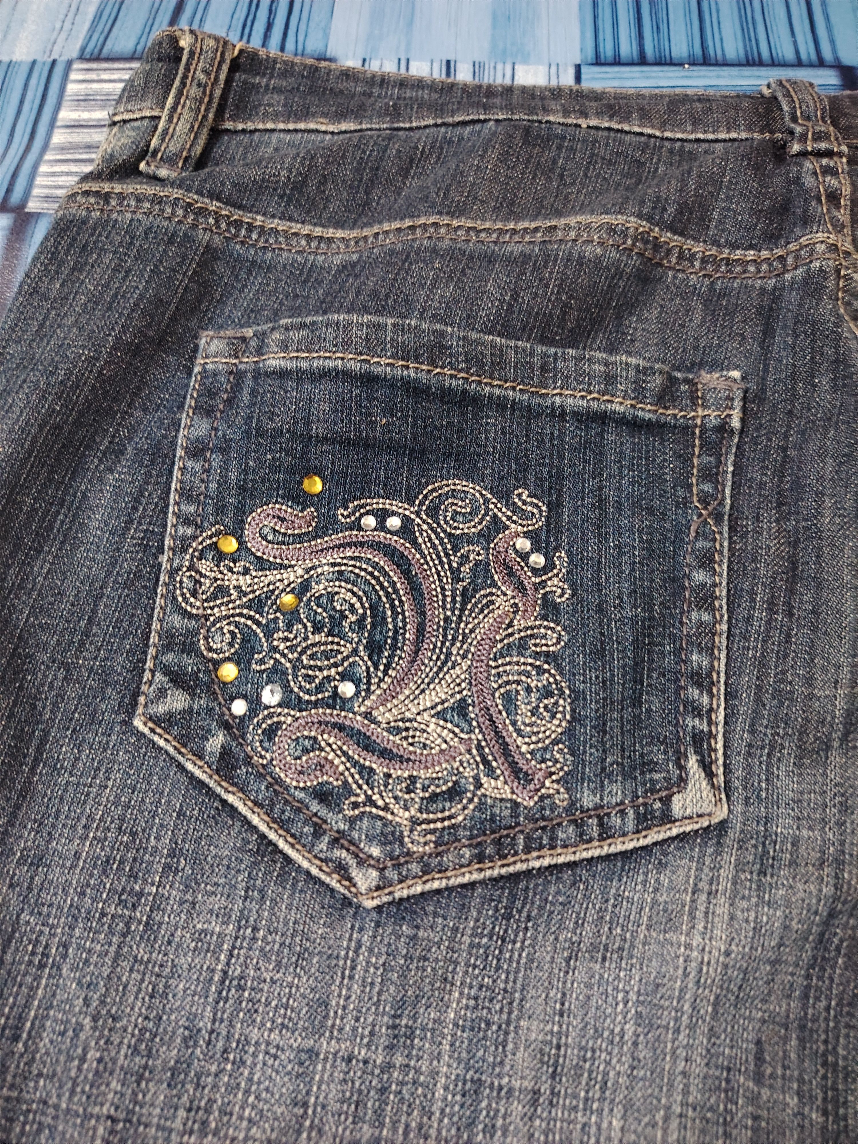 Who Decides War Japan Stylish Jeans Gold Bead Embroidered Flared jeans Twist Size US 32 / EU 48 - 14 Thumbnail