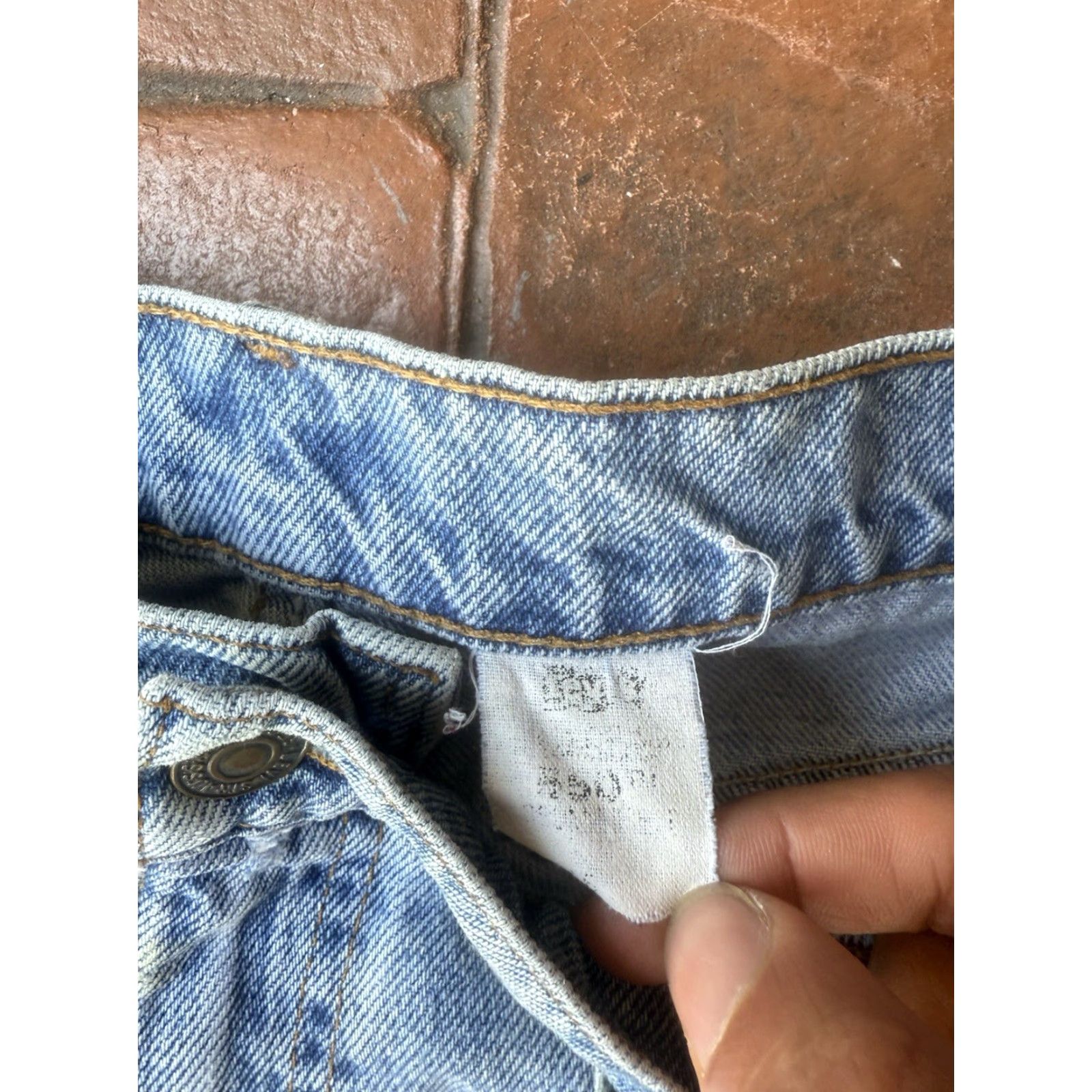 Levi's VINTAGE Levi's 550 Jorts Mens 36 Blue Denim Shorts Relaxed Bermuda Shorts 9 in Inseam Casual Mens Size US 36 / EU 52 - 2 Thumbnail