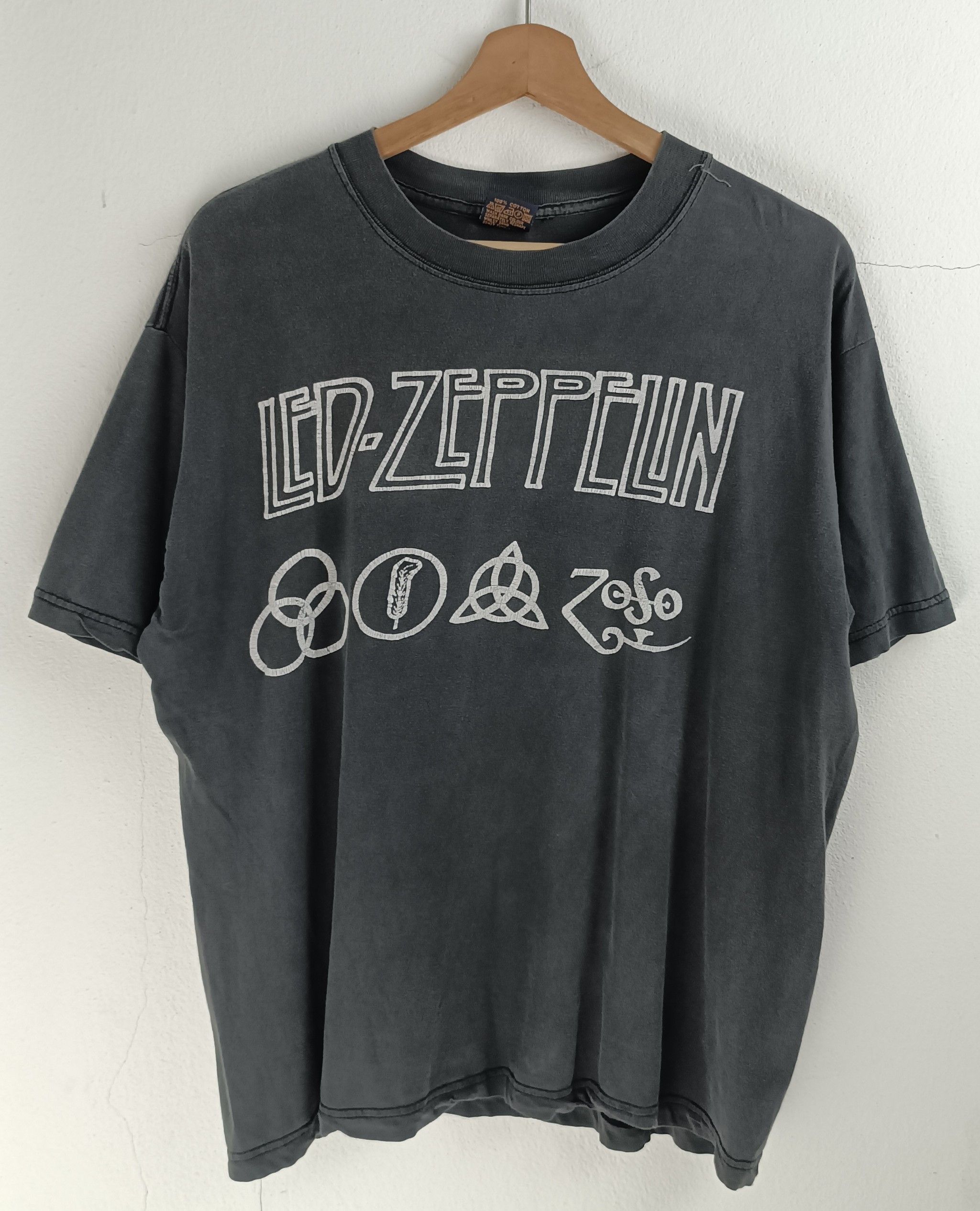 Band Tees THRASHED FADED VINTAGE 2000s LED ZEPPELIN LOGO TEE sabbath Size US L / EU 52-54 / 3 - 3 Thumbnail