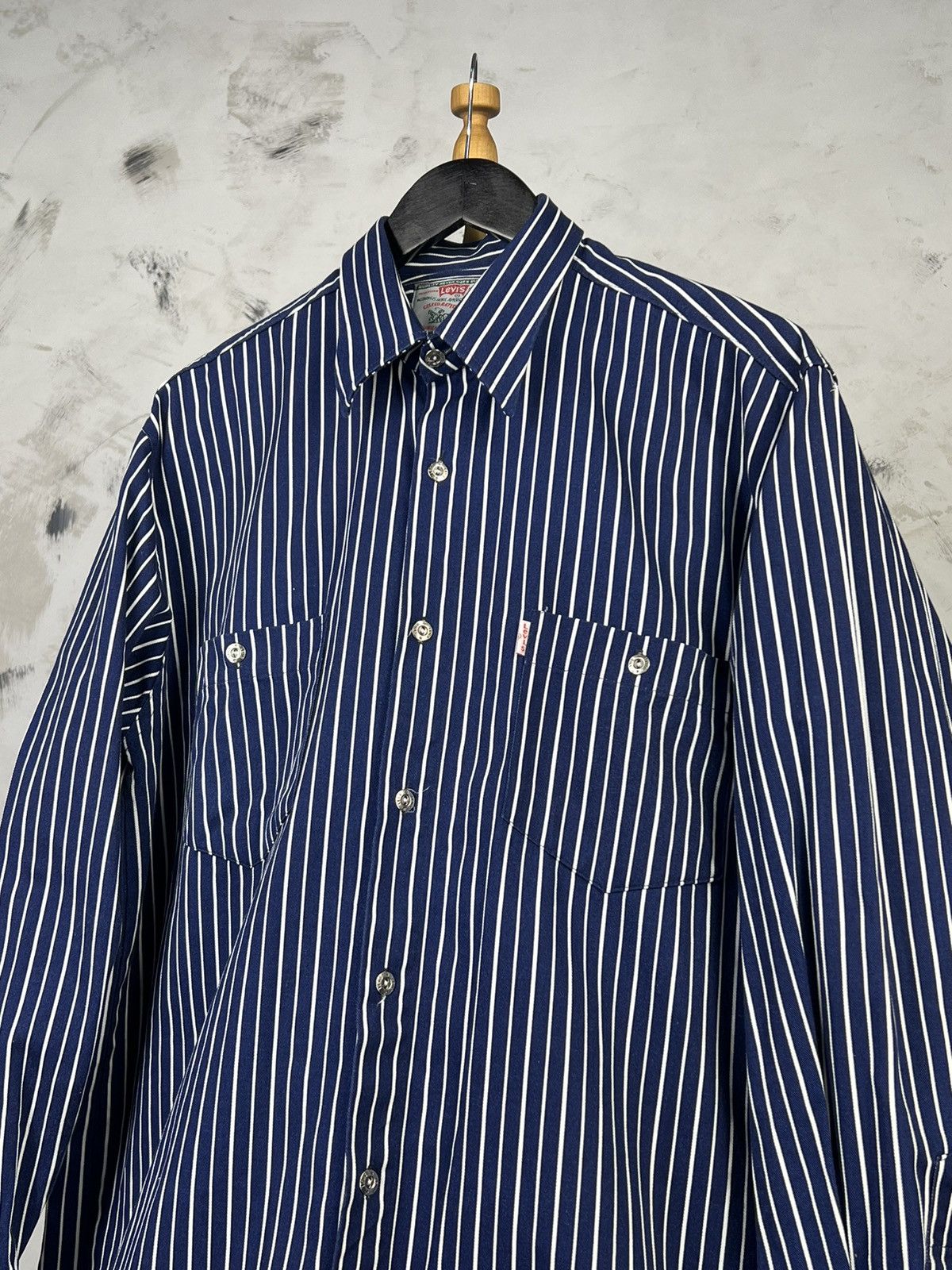 Levi's Vintage Levi’s Pinstripe Button Up Shirt Size L - XL Size US L / EU 52-54 / 3 - 2 Thumbnail