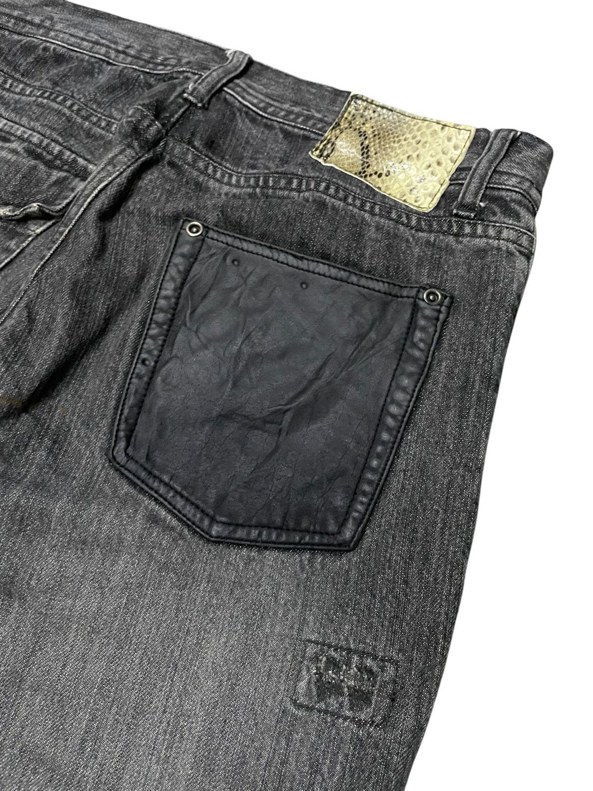 GOSTAR DE FUGA × Japanese Brand × Shellac Rupert Japan Distressed Layered Leather Pocket Flare Jeans Size US 32 / EU 48 - 4 Thumbnail
