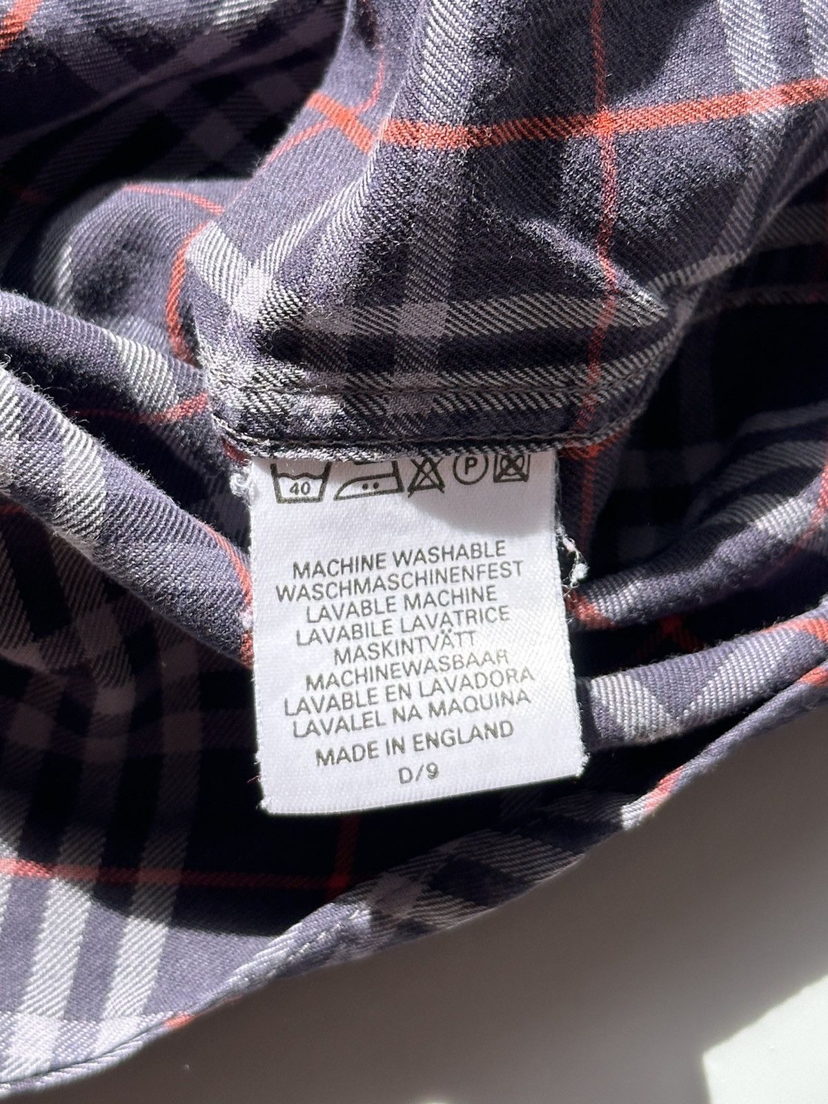Burberry Vintage Burberry London Nova Check Plaid Shirt Button Size M Size US M / EU 48-50 / 2 - 11 Thumbnail