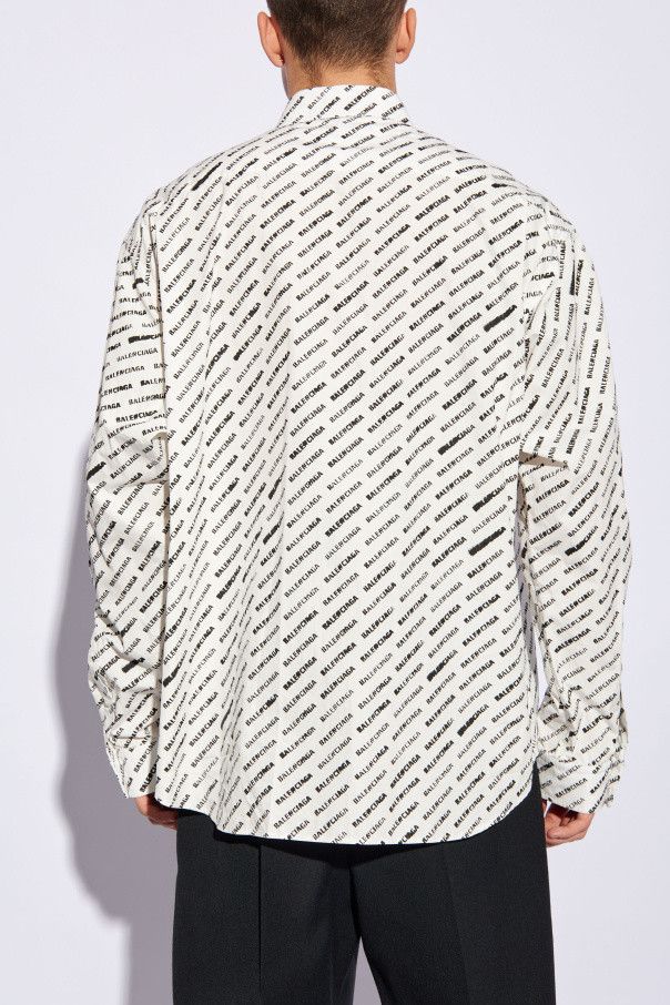 Balenciaga o1srvl11e0425 Stencil Allover Shirt Large Fit in White/Black Size US S / EU 44-46 / 1 - 4 Thumbnail