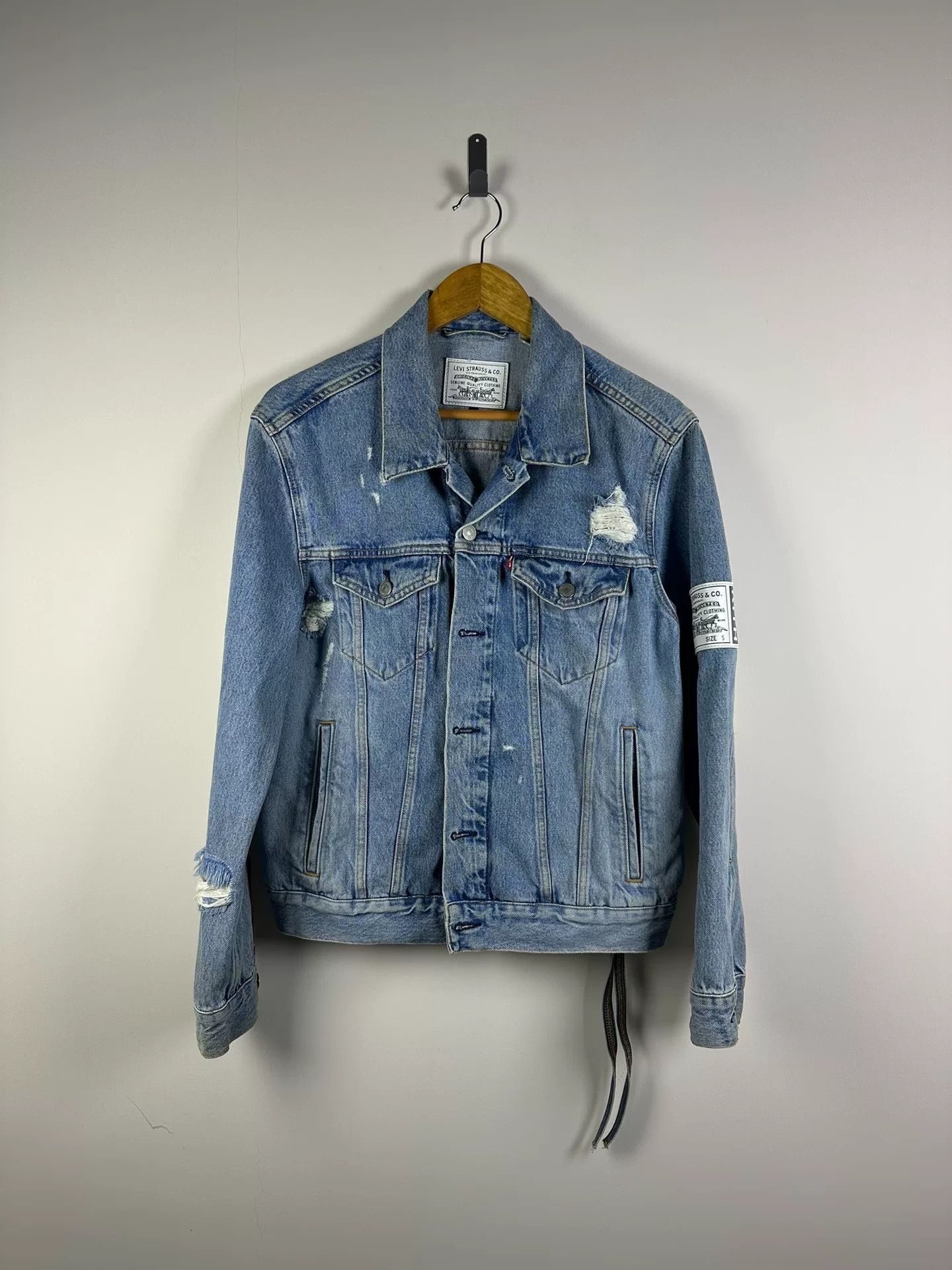 Kith Kith x Levi's Distressed Washed Denim Size US S / EU 44-46 / 1 - 1 Thumbnail