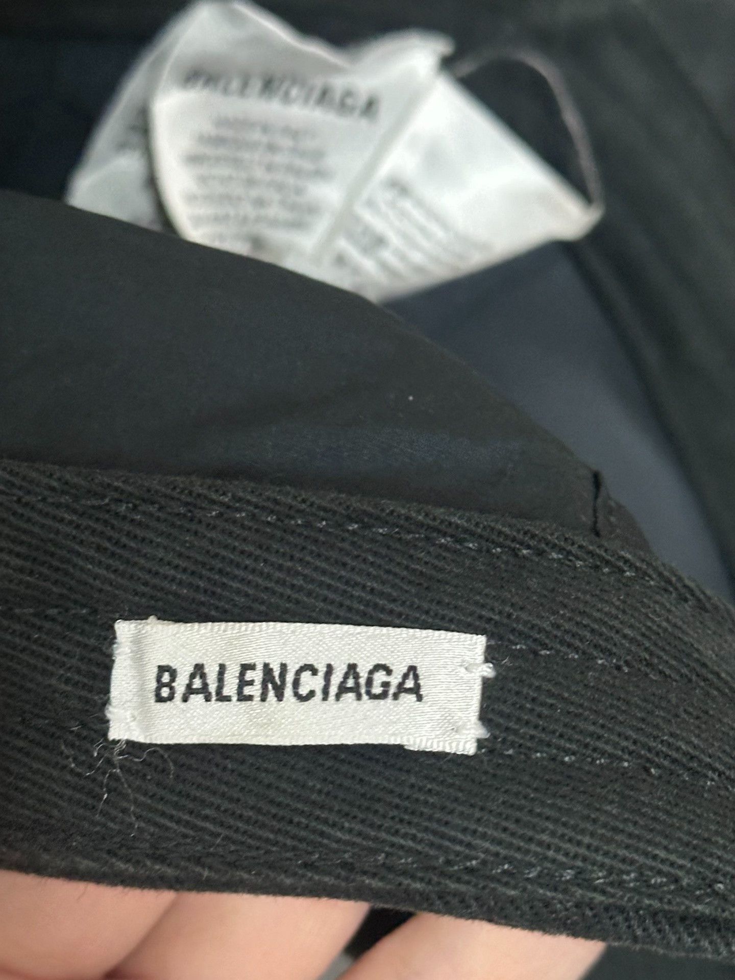 Balenciaga Balenciaga Embroidered Logo Distressed Baseball Cap Size ONE SIZE - 5 Thumbnail