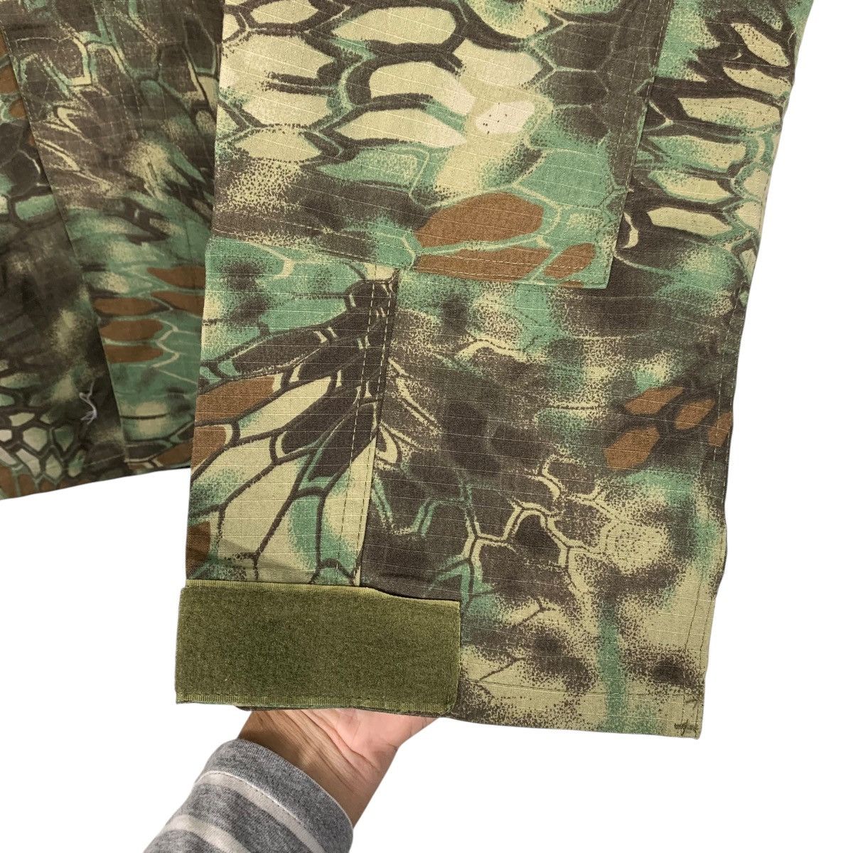 Other Military Battle Dress Uniform Camouflage Jacket Size US XL / EU 56 / 4 - 13 Thumbnail