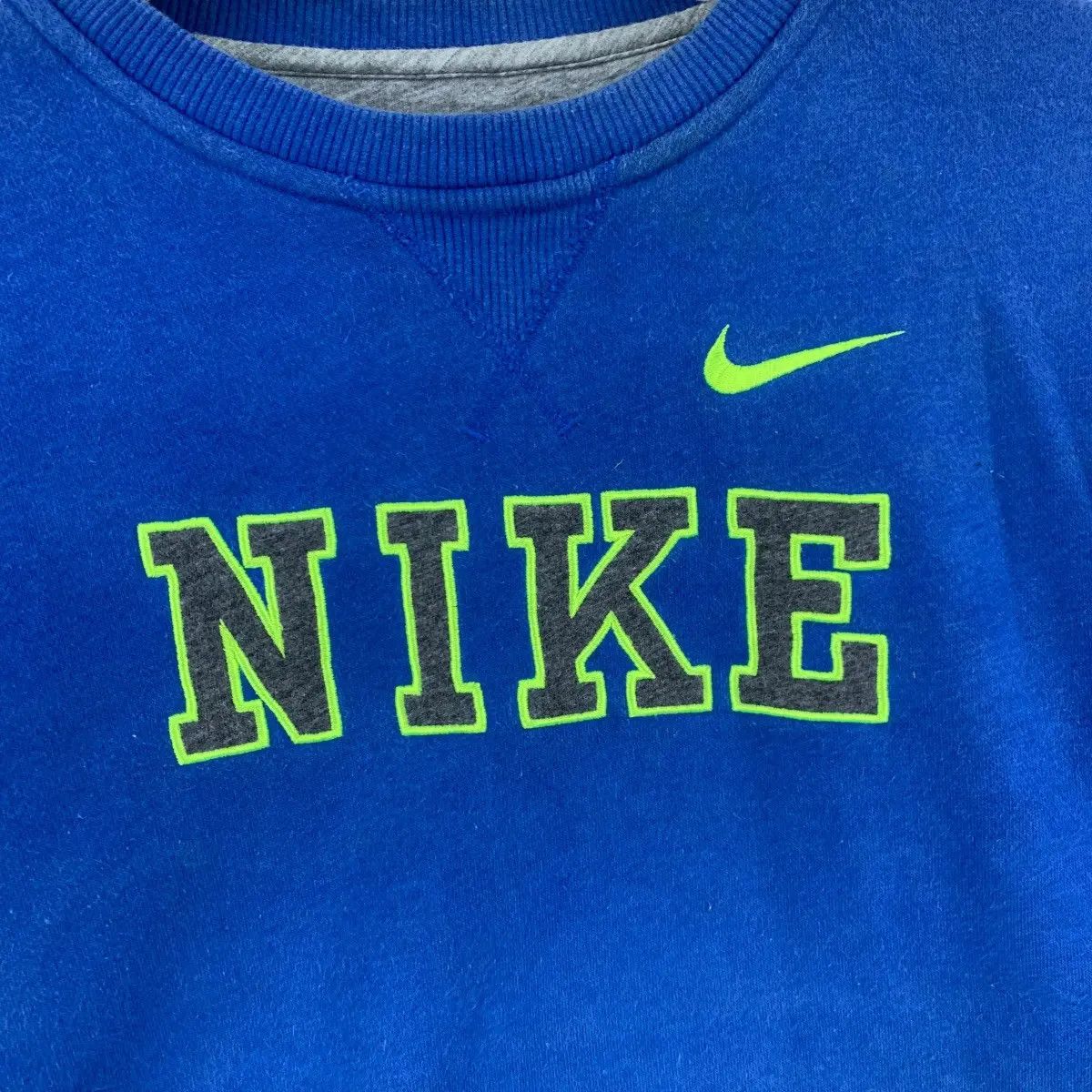 Nike Vintage NIKE CENTER LOGO Florescence Sweatshirt Pullover Size US L / EU 52-54 / 3 - 7 Thumbnail